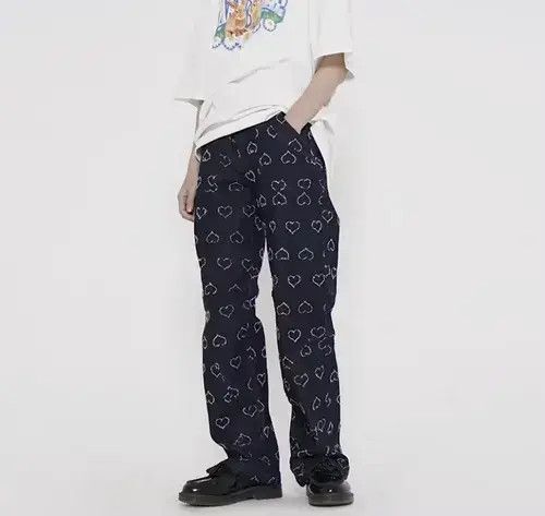 Jean Heart pants Size US 32 / EU 48 - 1 Thumbnail
