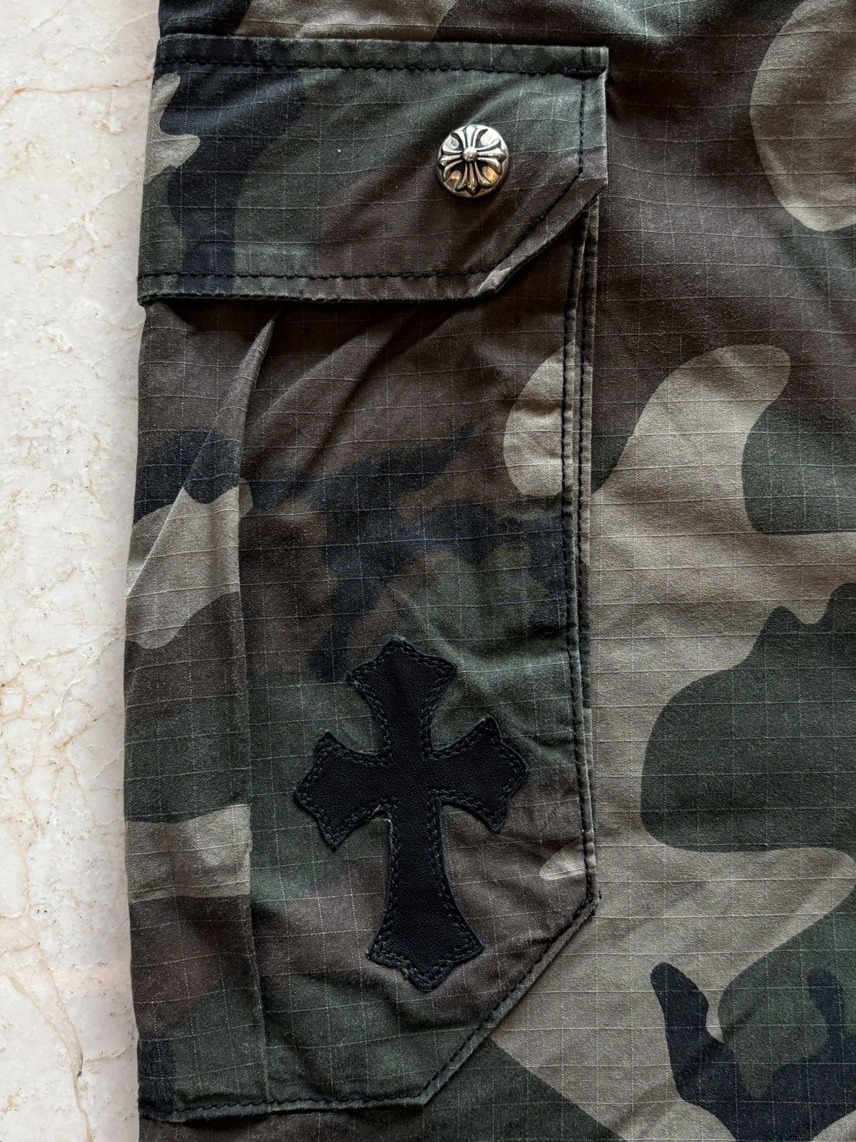 Chrome Hearts Chrome hearts camo cargo pants Size US 38 / EU 54 - 9 Thumbnail