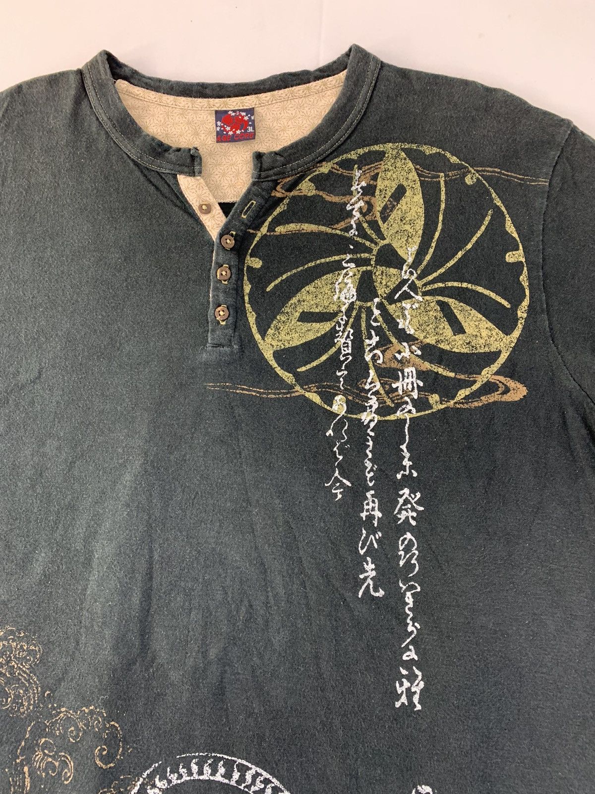 Japanese Brand Hype 90s Henley Age Core Kanji Tiger Big Printed Tee Size US L / EU 52-54 / 3 - 3 Thumbnail