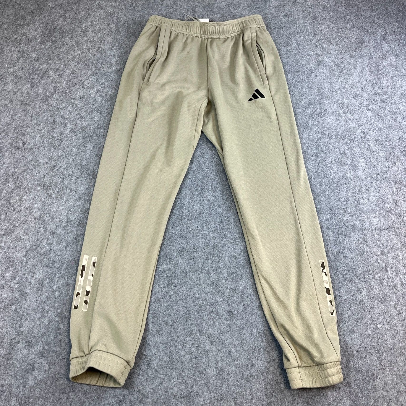 Adidas Adidas Mens Track Pants Sweat Joggers S Green Camouflage Print Trousers Regular Fit Pockets Waist 28in Size US 29 - 2 Thumbnail