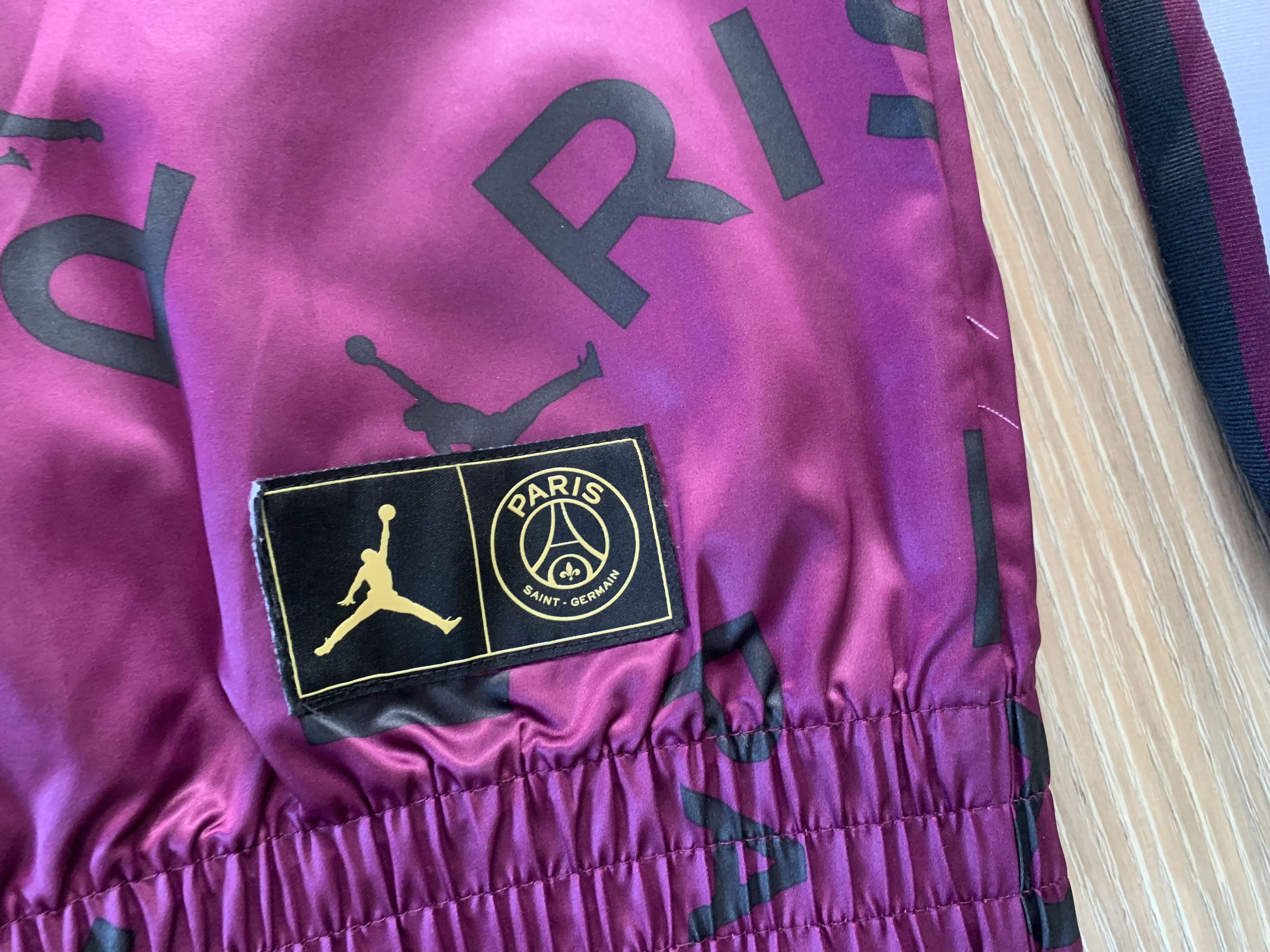 Jordan Brand Nike Air Jordan Paris Saint-Germain Women's Burgundy Jacket Size S / US 4 / IT 40 - 7 Thumbnail