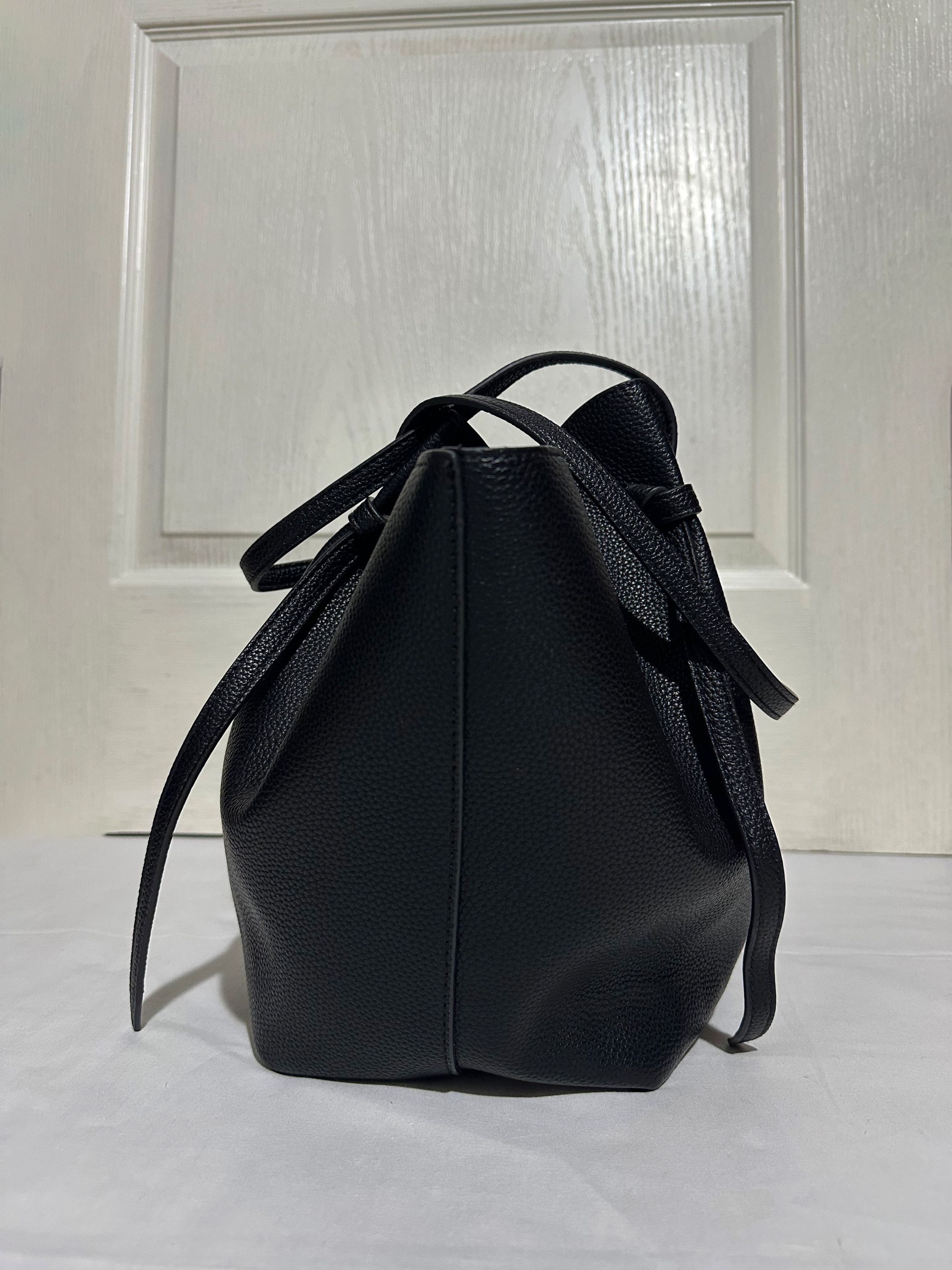 Other Yuzefi Black Leather Tote Bag Medium Size Designer Modern Size ONE SIZE - 4 Thumbnail