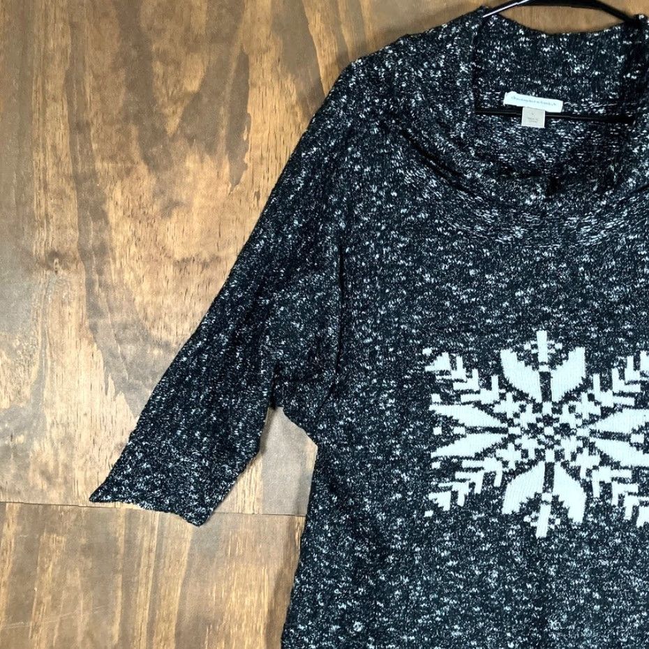 Vintage Christopher & Banks Womens Sweater Black Snowflake 3/4 Sleeve Large Knit Pullover Winter Women L Cowl Neck Regular-Size Size L / US 10 / IT 46 - 4 Thumbnail