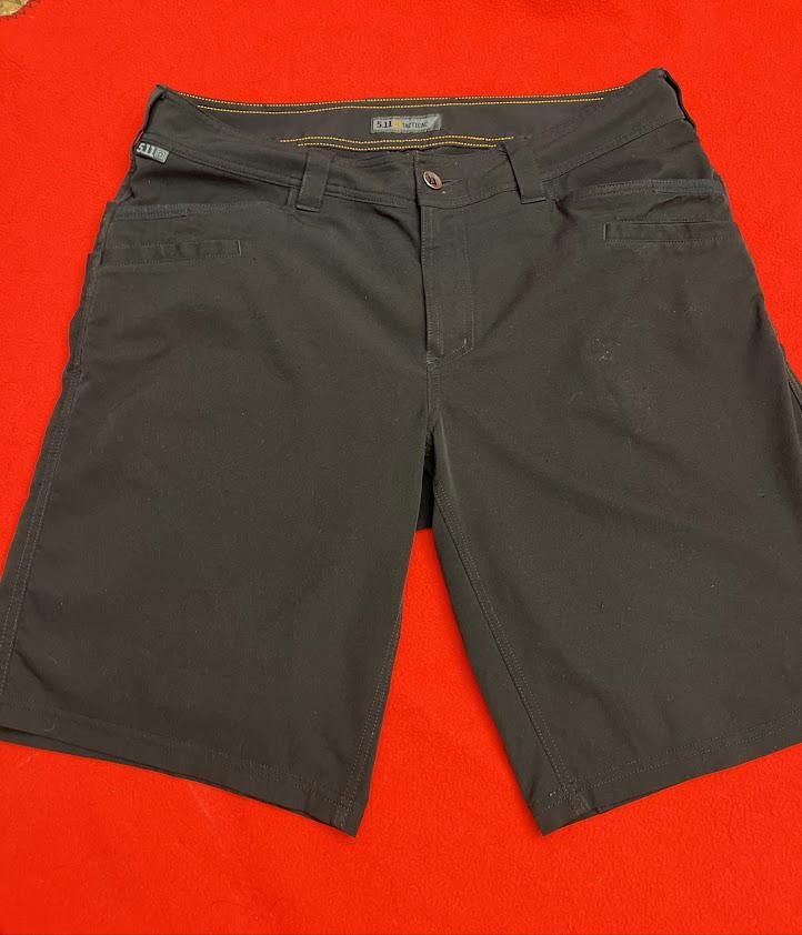Designer 5.11 Tactical Black Shorts Size US 36 / EU 52 - 1 Thumbnail