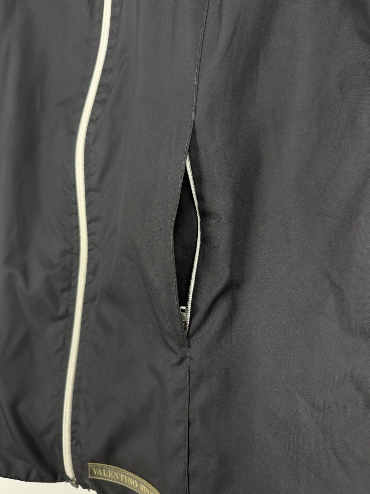 Valentino 1990’s Vintage Valentino Sport Vest Size M / US 6-8 / IT 42-44 - 11 Thumbnail