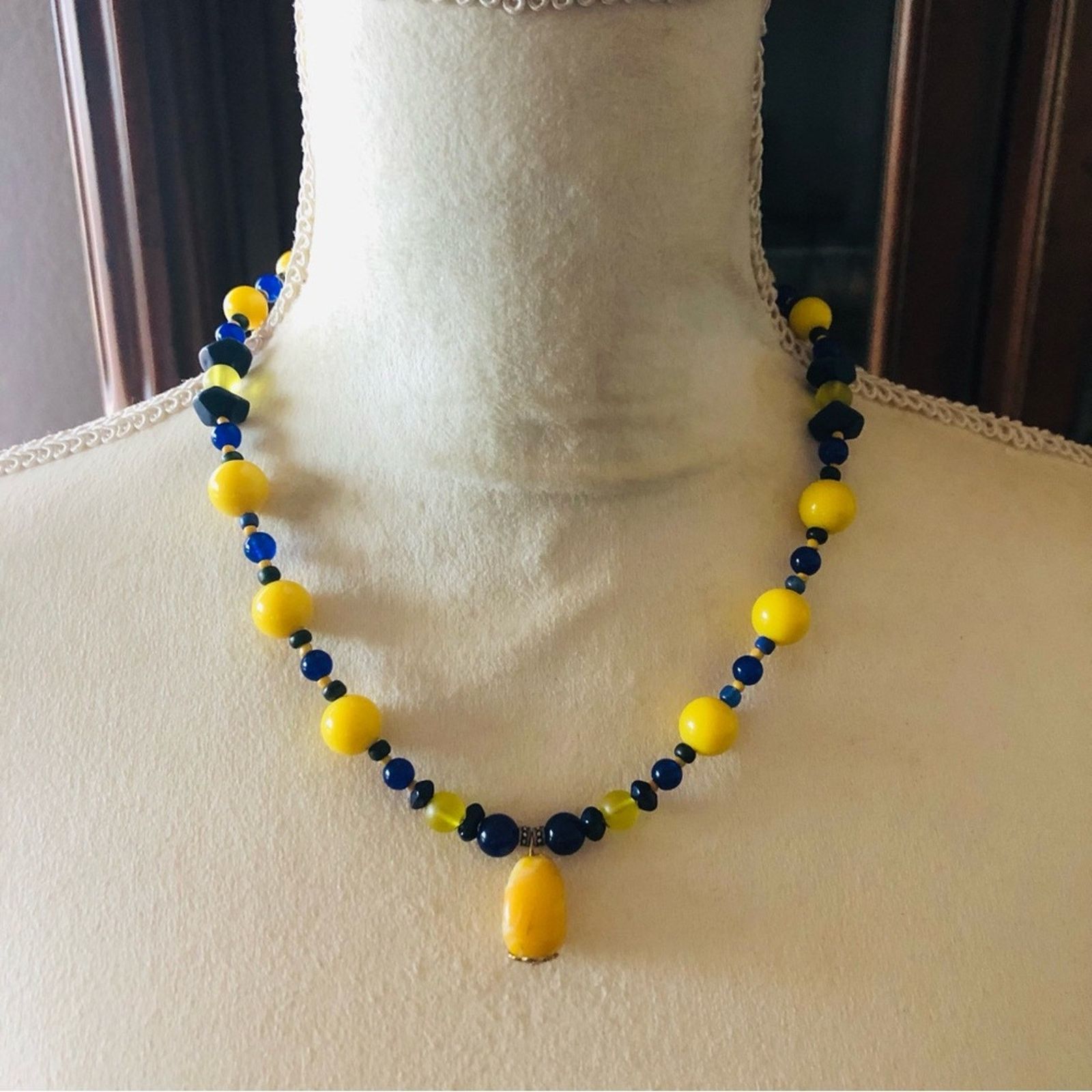 Handmade Handcrafted recycled vintage lemon lazurite stone necklac Size ONE SIZE - 2 Thumbnail