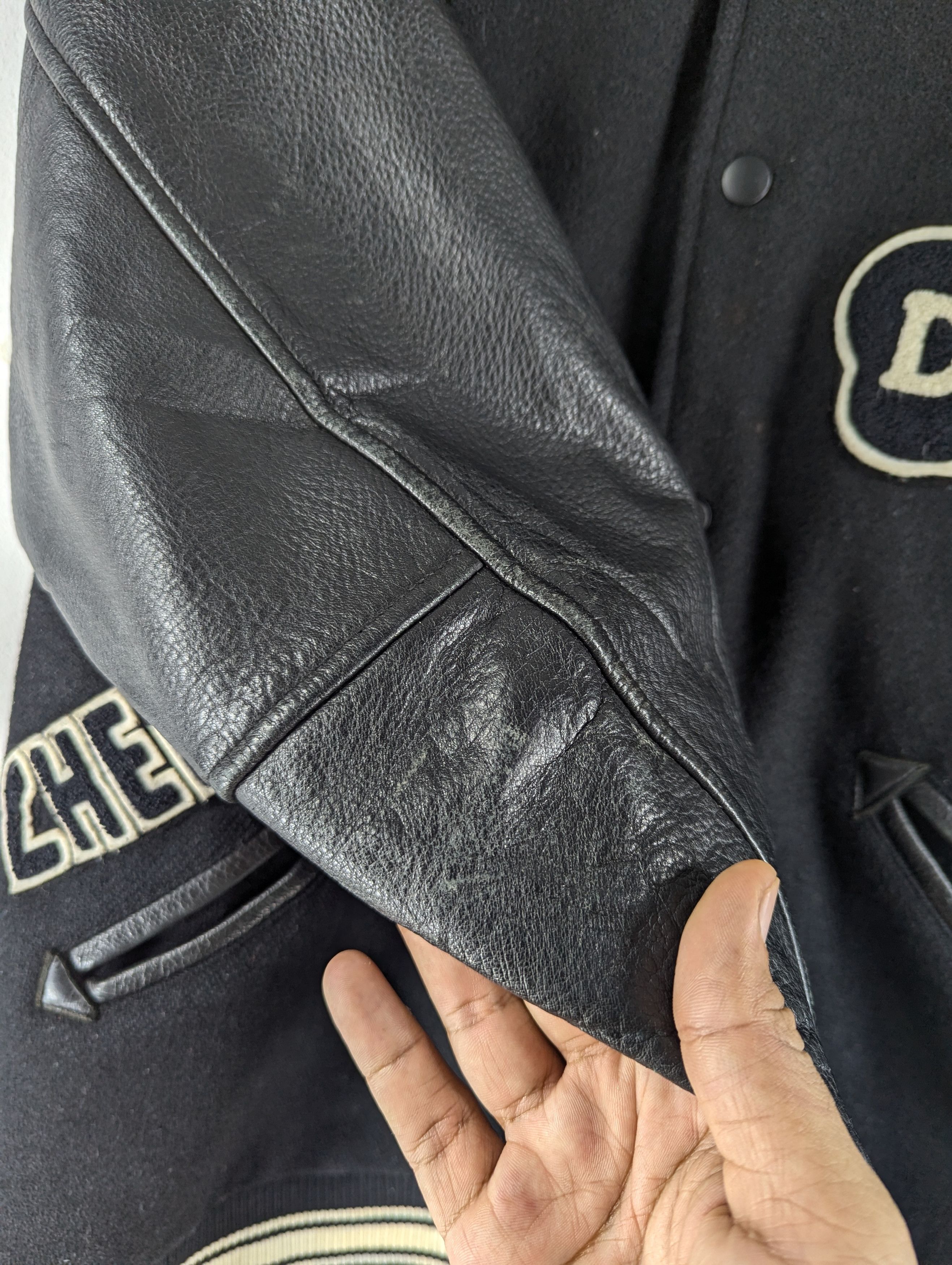 Japanese Brand Vintage Mackdaddy Wool Varsity Sleeve Leather Jacket Size US L / EU 52-54 / 3 - 10 Thumbnail