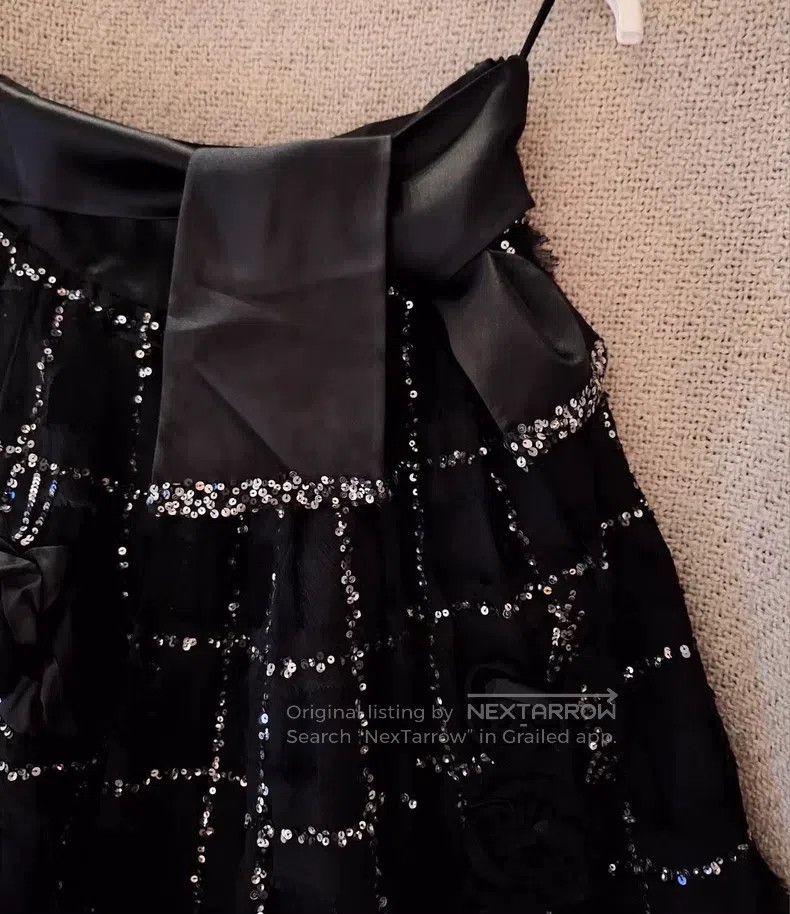 Valentino Valentino Black heavy studded beaded flower skirt Size L / US 10 / IT 46 - 5 Thumbnail