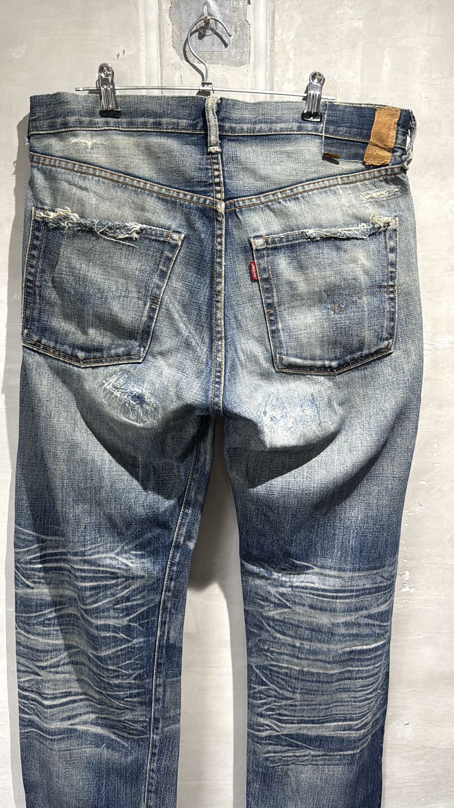 Levi's Vintage Clothing Levis 501 LVC JAPAN MADE SUPER DISTRESSED DENIM JEANS Size US 34 / EU 50 - 11 Thumbnail