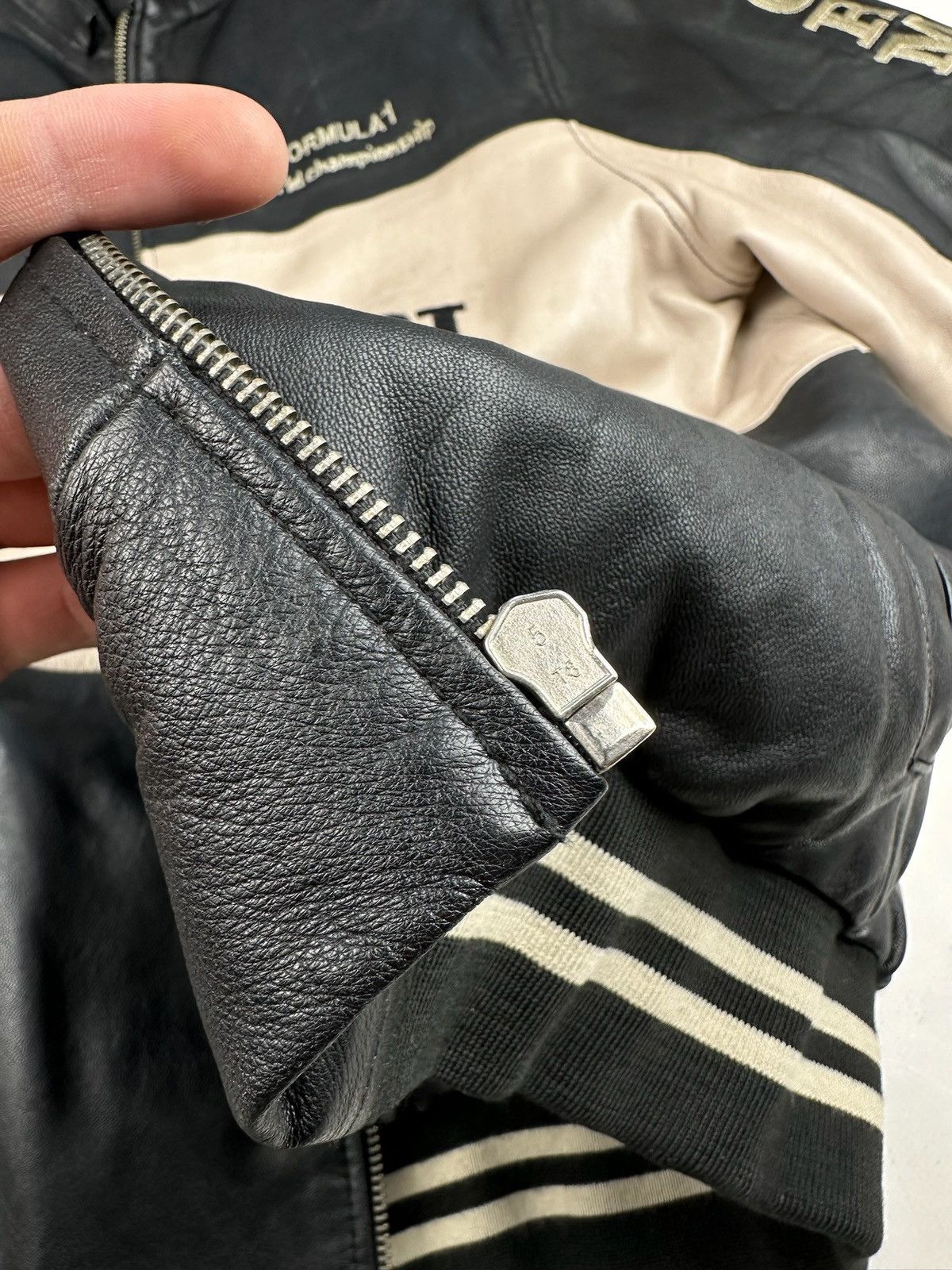 Other FERRARI RACING LEATHER JACKET BOMBER FIT Size US XL / EU 56 / 4 - 12 Thumbnail