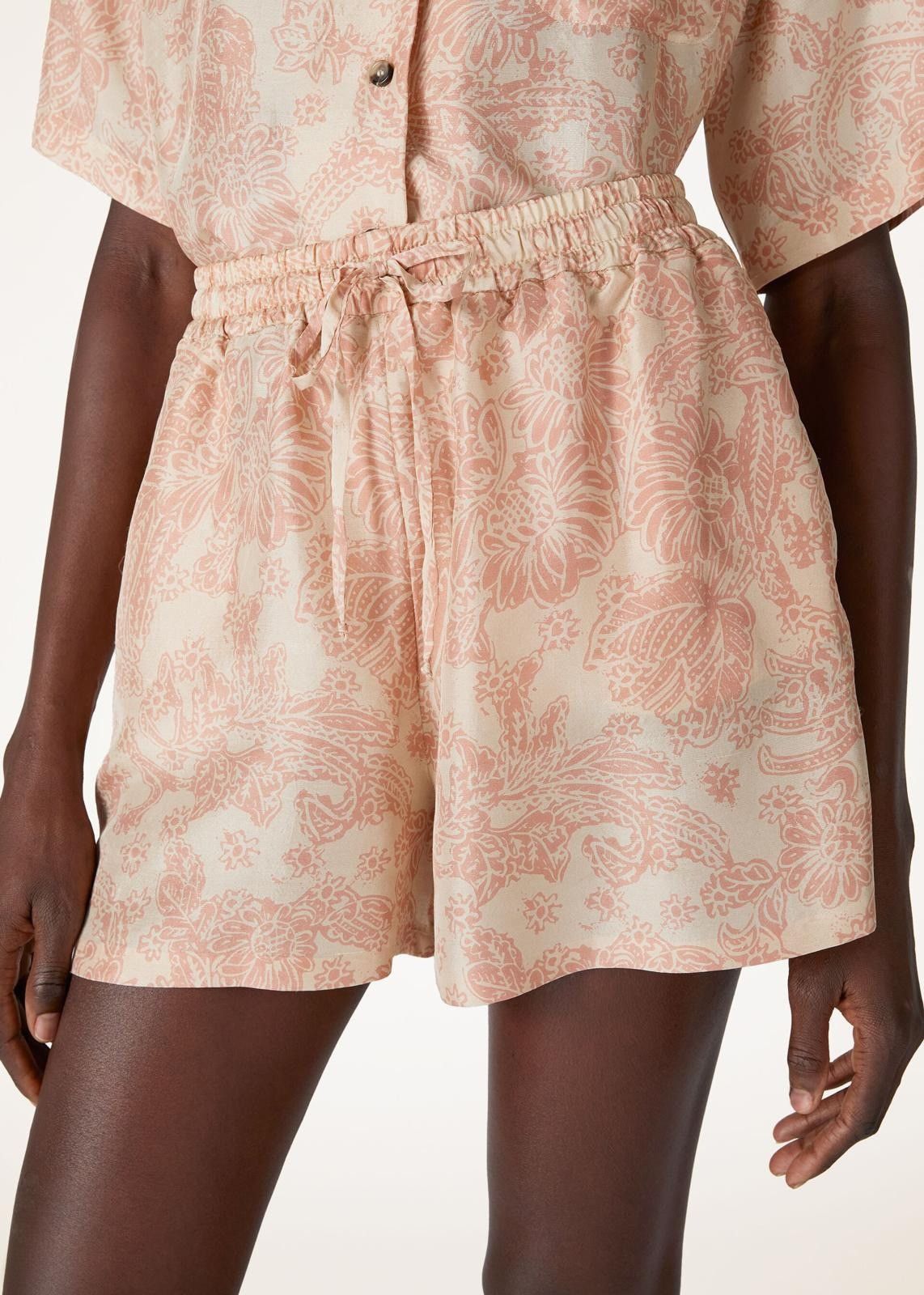 Loro Piana o1srvl11e0725 FAO0499 Short-length Short in White/Pink Size 26" / US 2 / IT 38 - 4 Thumbnail