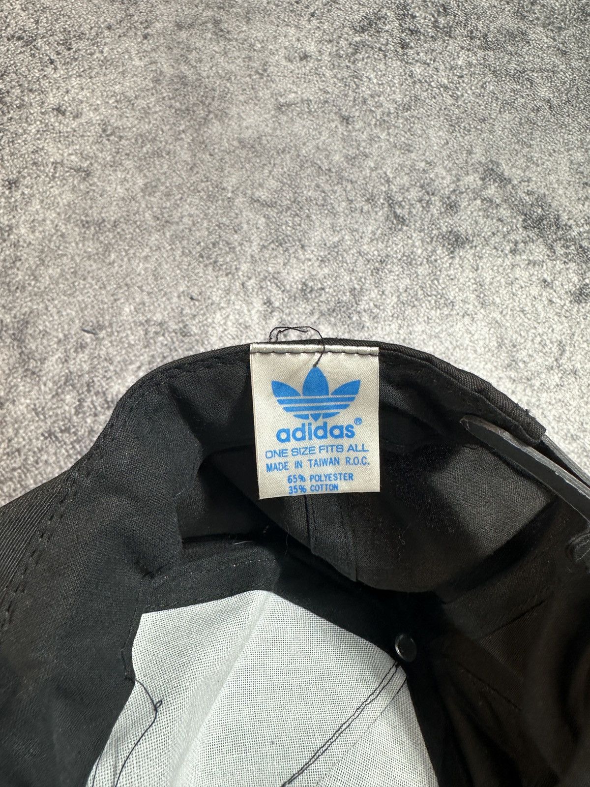 Adidas × Vintage Vintage Adidas 1995 Basketball Cap Streetwear Rare USA Hat Size ONE SIZE - 3 Thumbnail