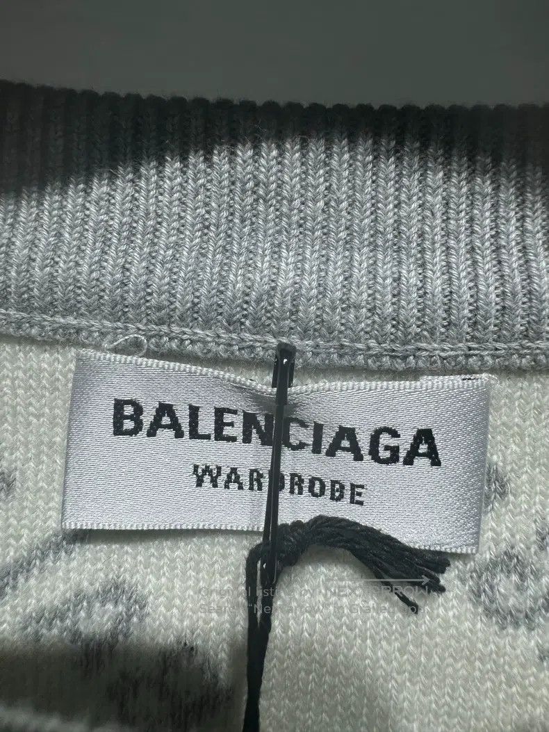 Balenciaga Balenciaga Bullet screen all-over print sweater Size US XS / EU 42 / 0 - 3 Thumbnail