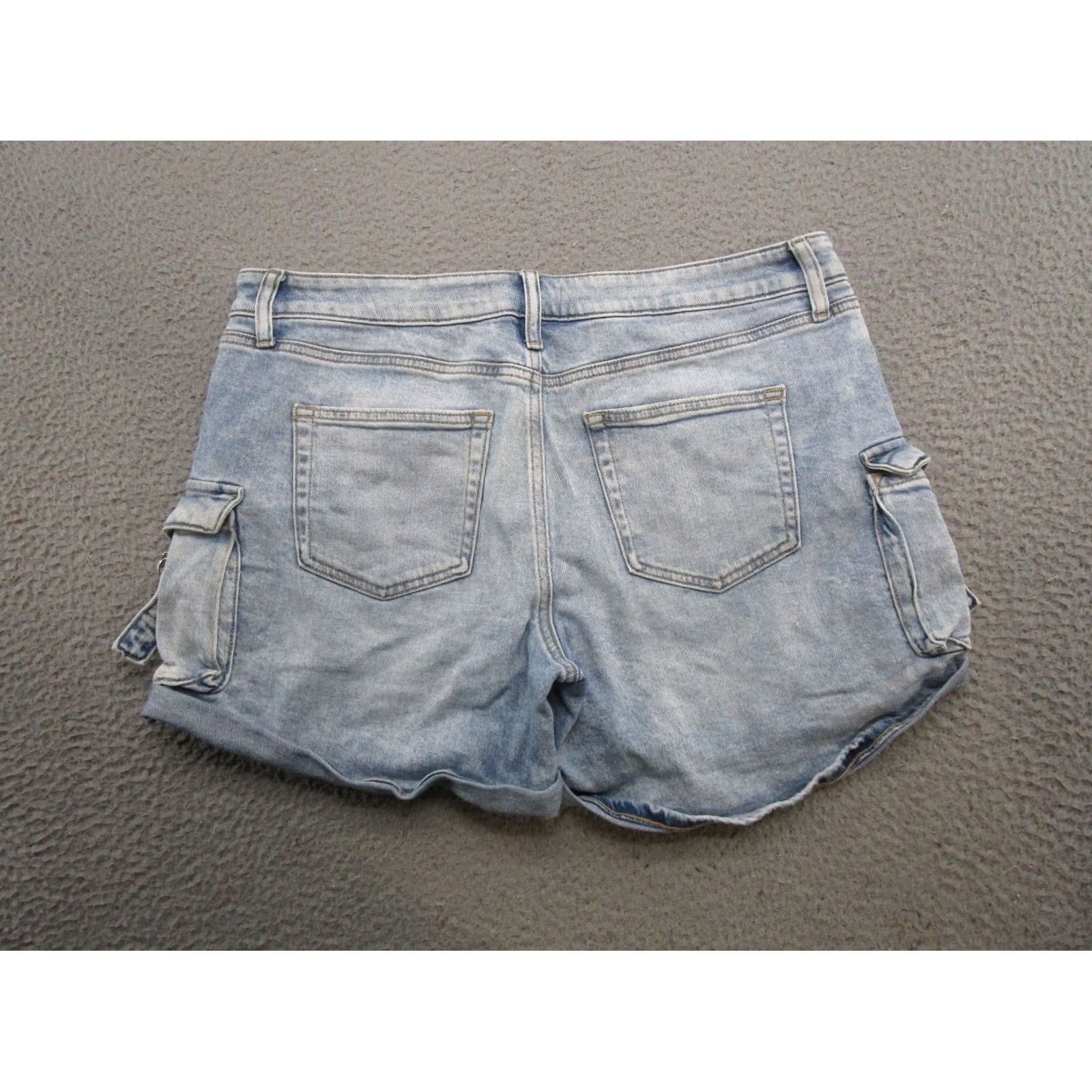 Vintage Maurices Women's Cargo Mid Rise Original Relaxed Boyfriend Shorts SZ 14 Blue Denim 5-Pocket Casual Summer Spring Shirt? Size 36" / US 14 / IT 50 - 7 Thumbnail