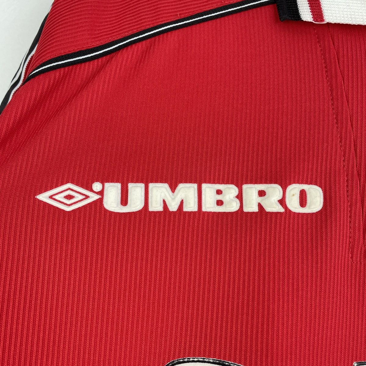 Umbro Vintage Manchester United 1998/2000 Home Jersey Rare Shirt Size US L / EU 52-54 / 3 - 7 Thumbnail