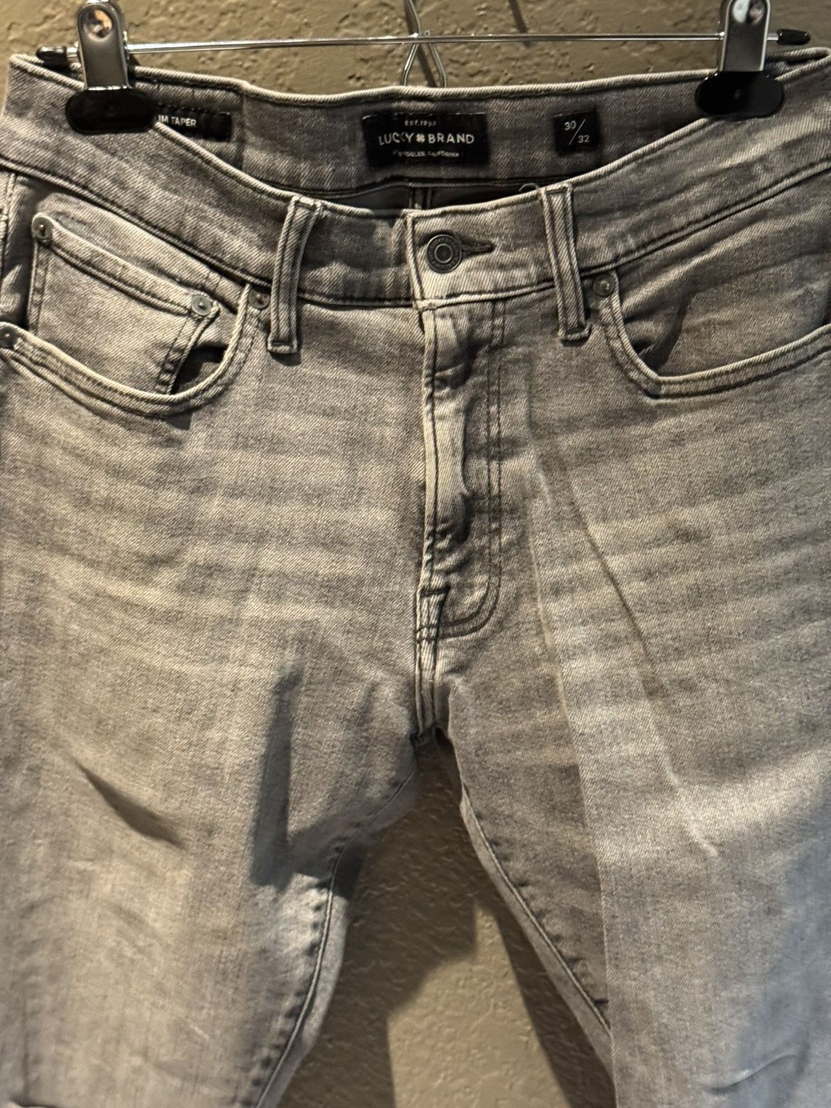 Lucky Brand Grey Lucky Brand Quality Distressed 30/32 Slim Skinny Jean Size US 30 / EU 46 - 2 Thumbnail
