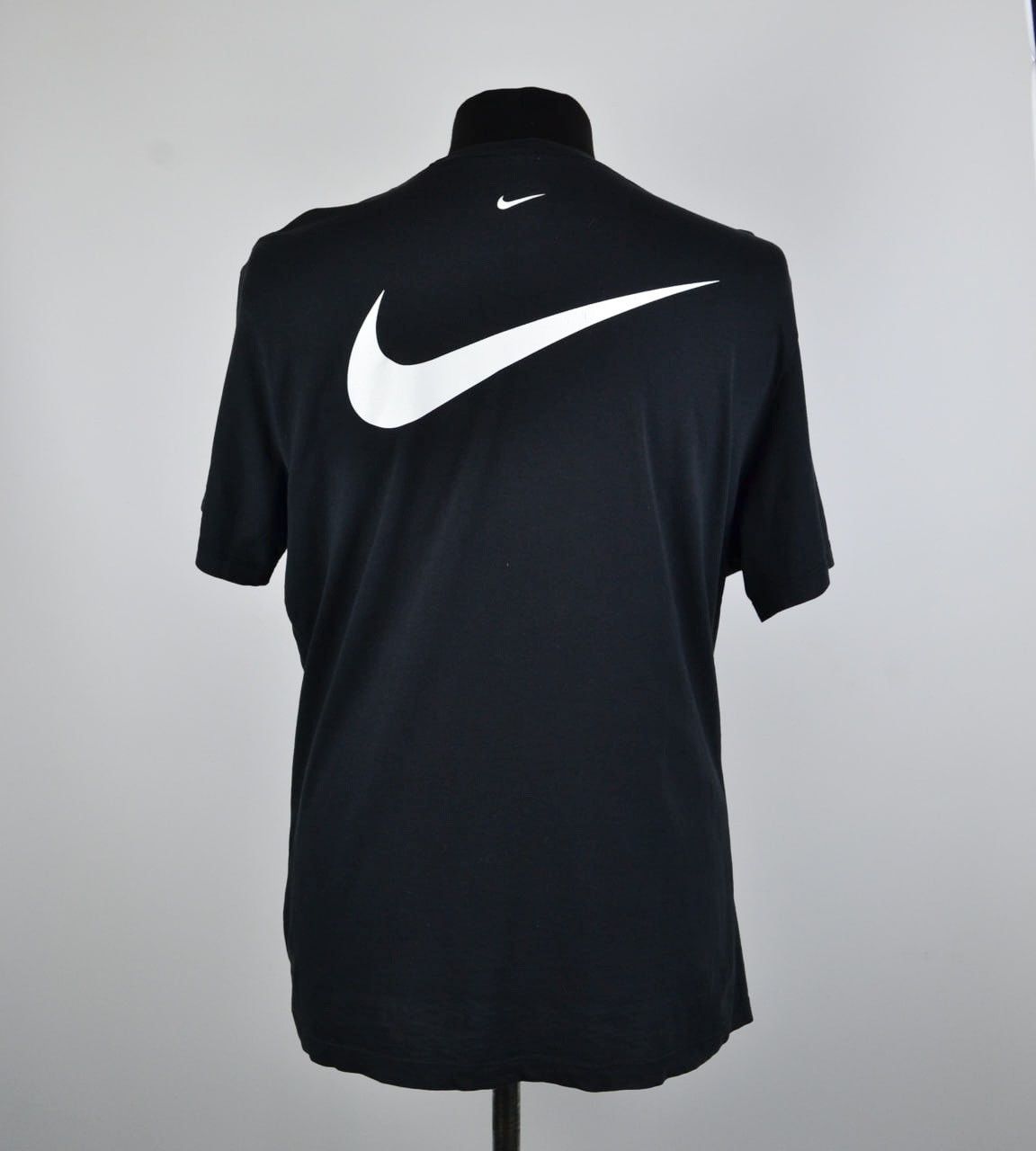 Nike Nike Swoosh T-Shirt Size XL Size US XL / EU 56 / 4 - 4 Thumbnail