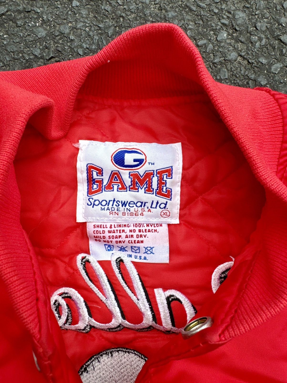Vintage Vintage 90’s Balloons XO Unlimited Red Satin Bomber Jacket Size US XL / EU 56 / 4 - 6 Thumbnail