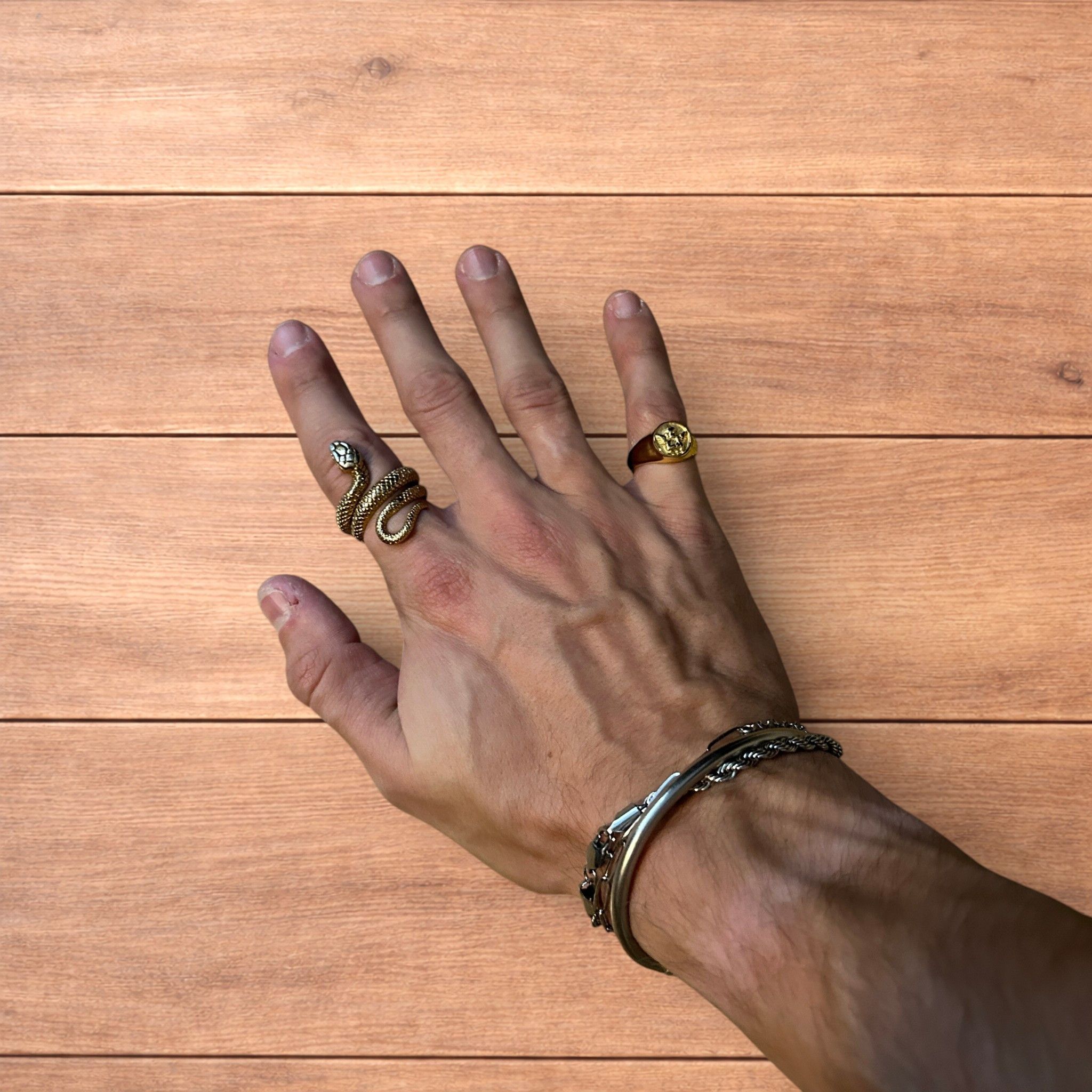 Japanese Brand Lovely vintage style stainless angel signet ring in gold. Size ONE SIZE - 4 Thumbnail