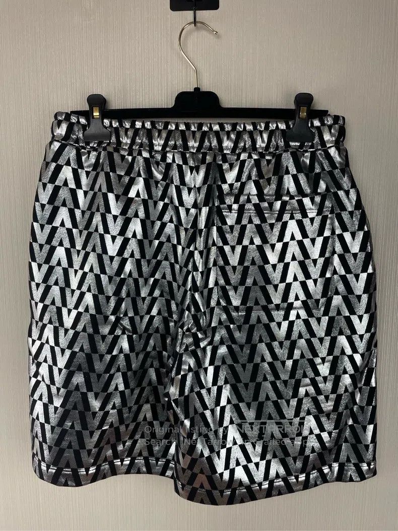 Valentino Valentino Full printed shorts Size US 27 - 2 Thumbnail