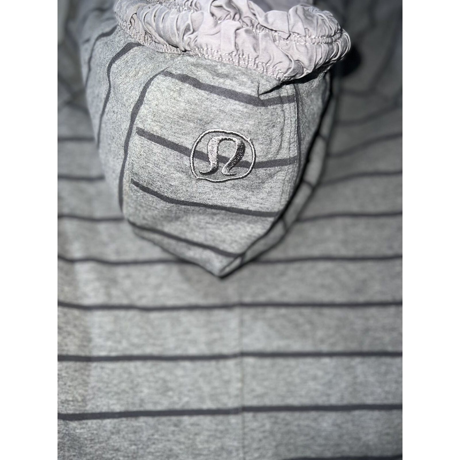 Lululemon Lululemon Movement Jacket Cayman Stripe Grey Size M A002024 Size M / US 6-8 / IT 42-44 - 7 Thumbnail