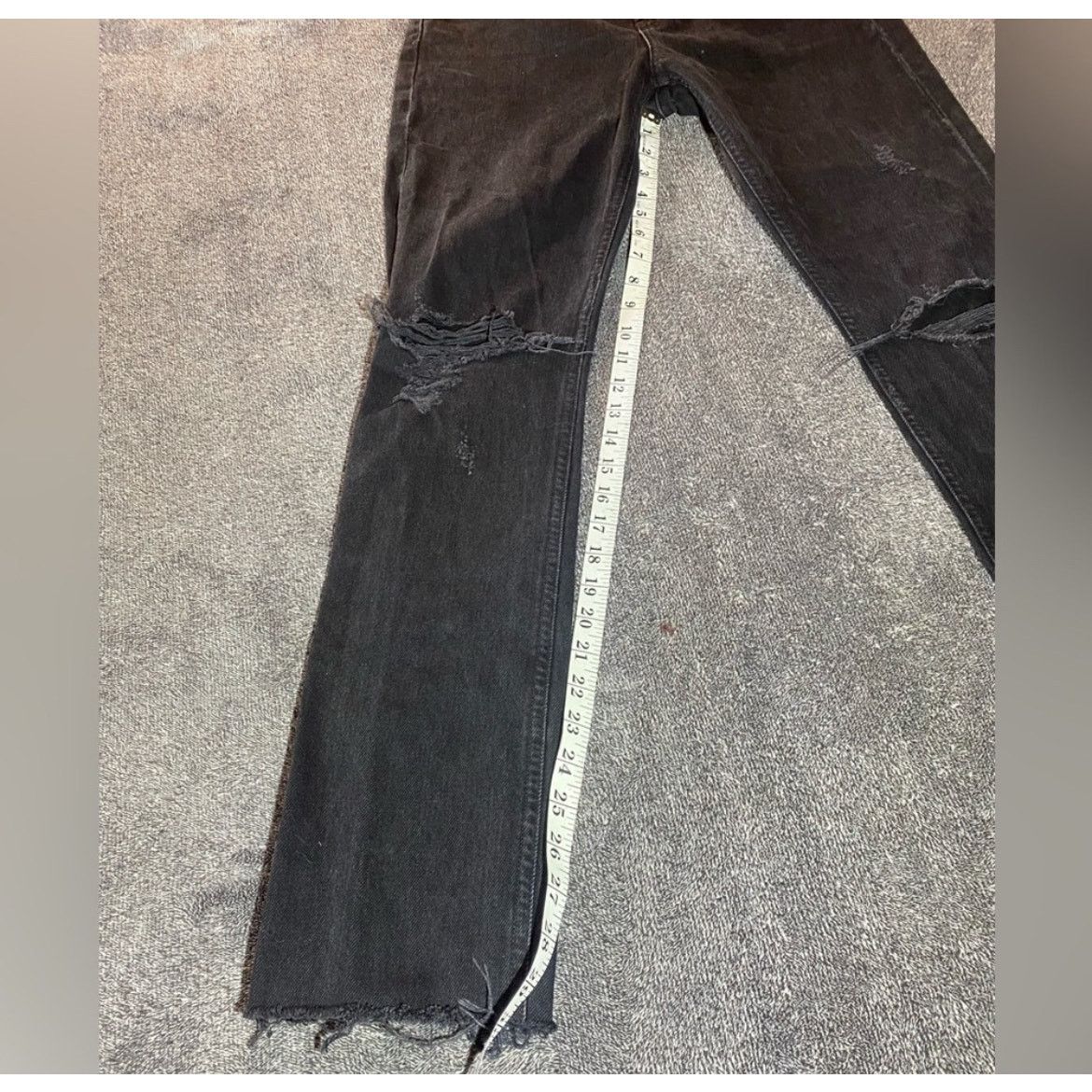 Agolde AGOLDE Los‎ Angeles Black Distressed Jeans ( 26 ) Size 26" / US 2 / IT 38 - 3 Thumbnail