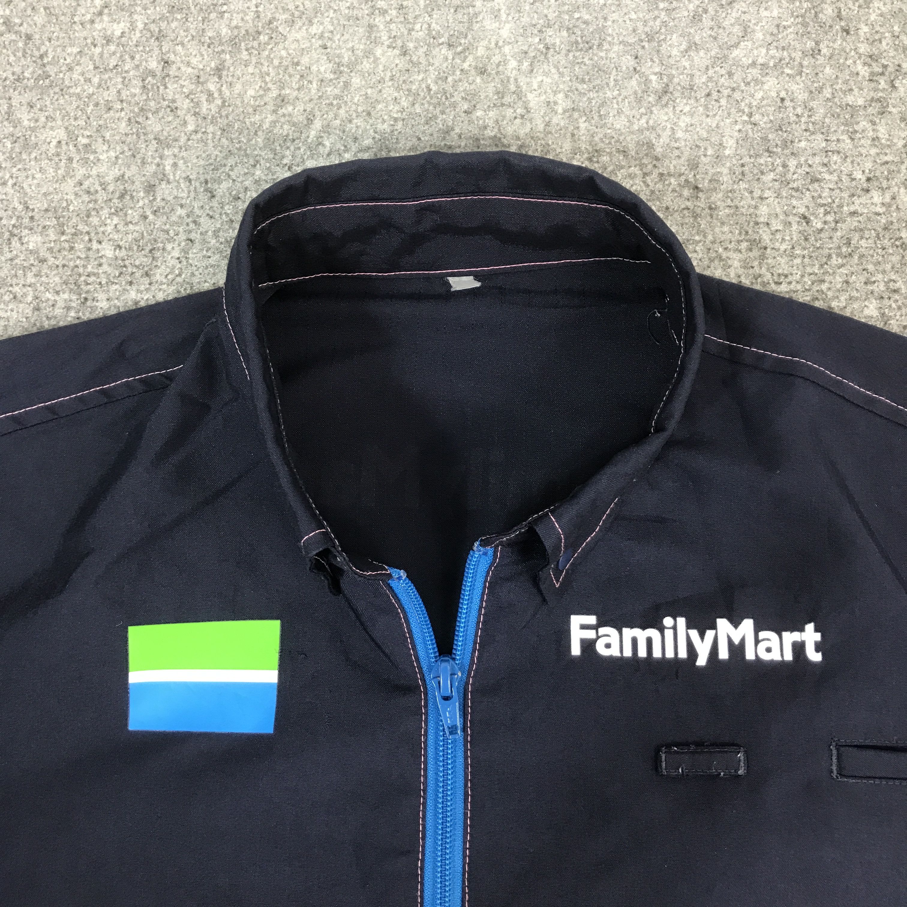 Japanese Brand FAMILY MART JAPAN UNIFORM SHIRT JACKET K64B18 Size US M / EU 48-50 / 2 - 6 Thumbnail