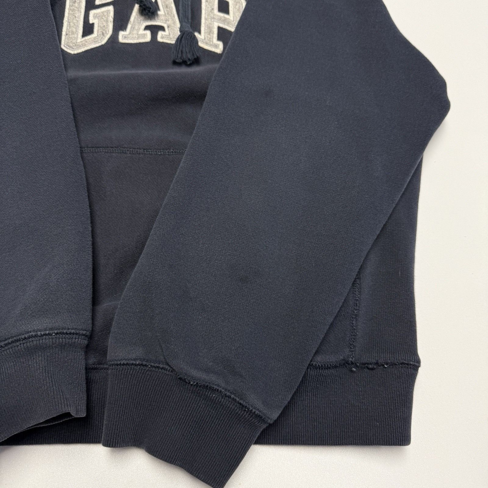Gap GAP Hoodie Mens Small Fleece Sweatshirt Dark Navy Size US S / EU 44-46 / 1 - 7 Thumbnail