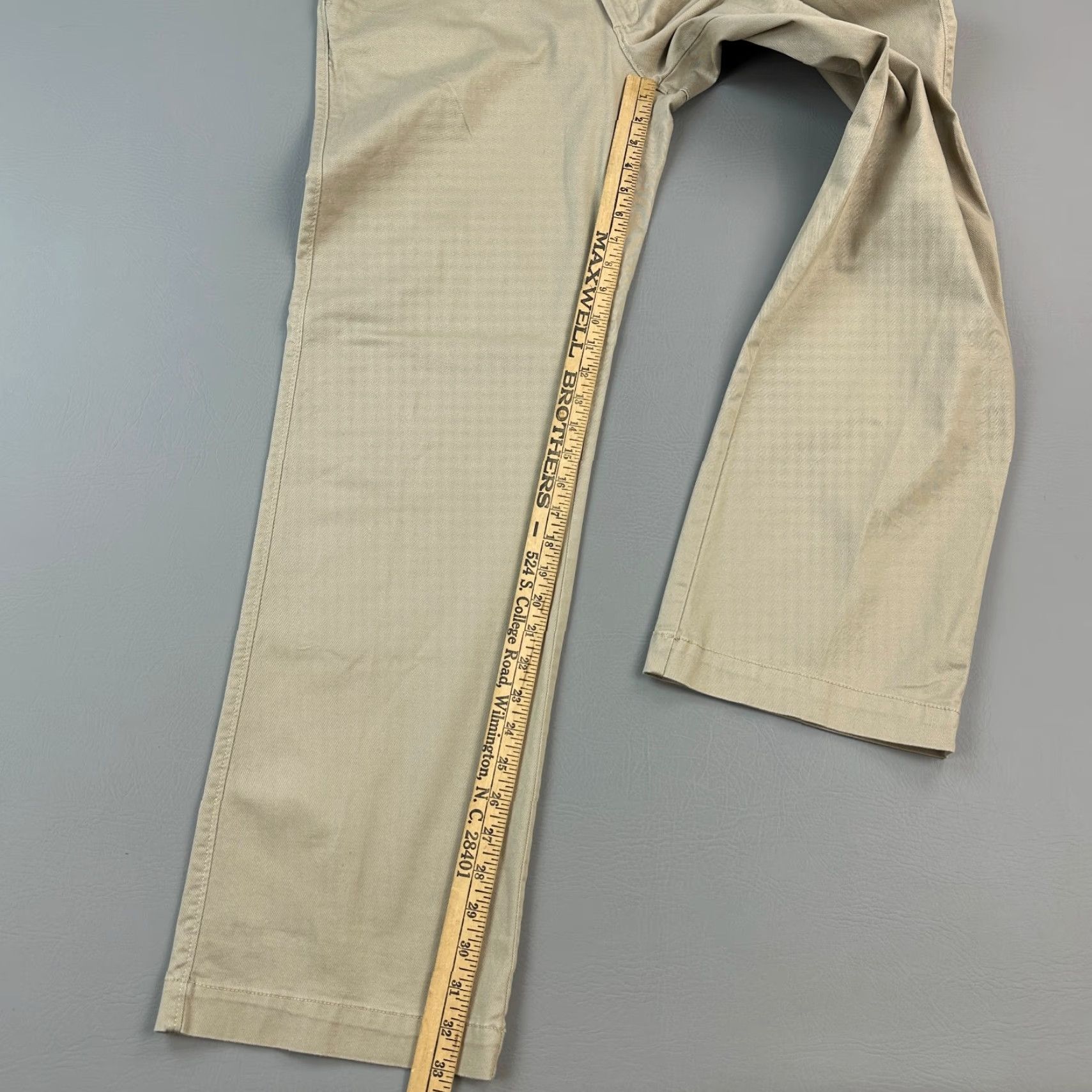 J.Crew J Crew Mercantile Flex Pants Mens 35x34 35x33 Beige Flat Front Chino Relaxed Size US 35 - 2 Thumbnail
