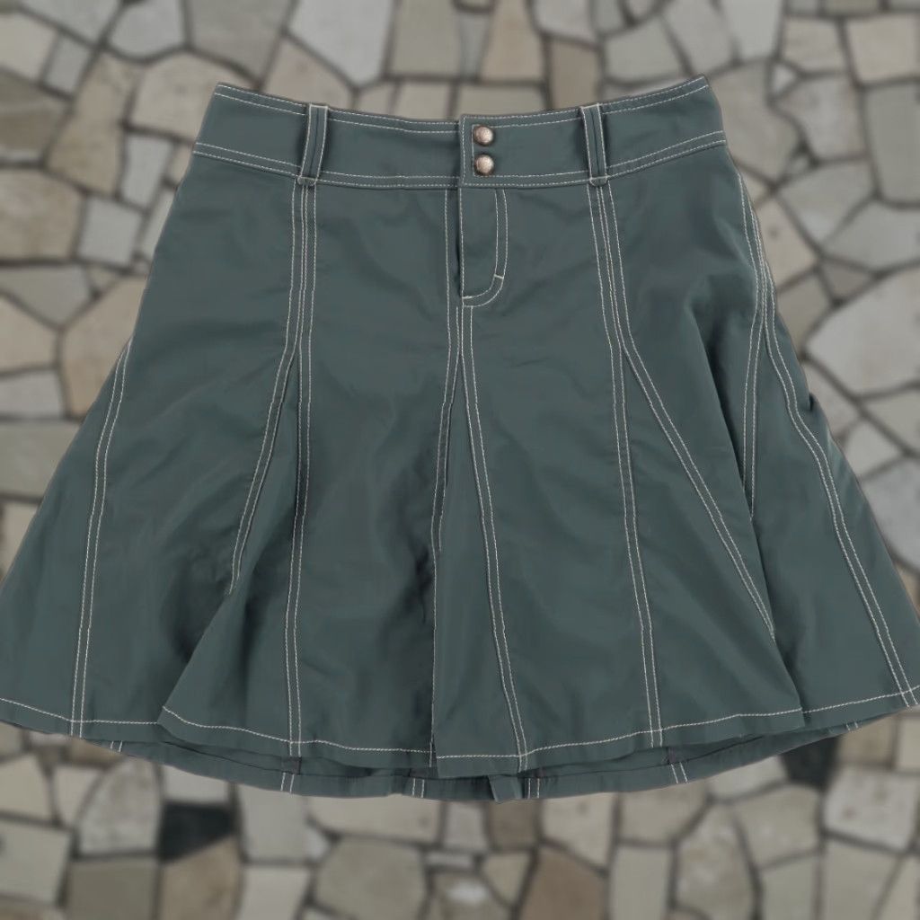 Athleta Athleta Golf Skort Gray Women's 4 A-Line Whatever Polyester Microfiber Shorts Casual 4 Womens Gray 90s Event Size 27" / US 4 / IT 40 - 1 Thumbnail