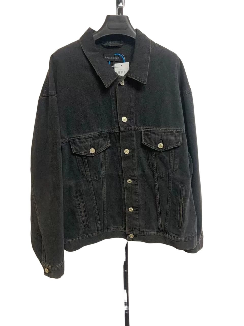 Balenciaga Balenciaga Spray Painted Logo Denim Jacket Size M Size US M / EU 48-50 / 2 - 1 Thumbnail