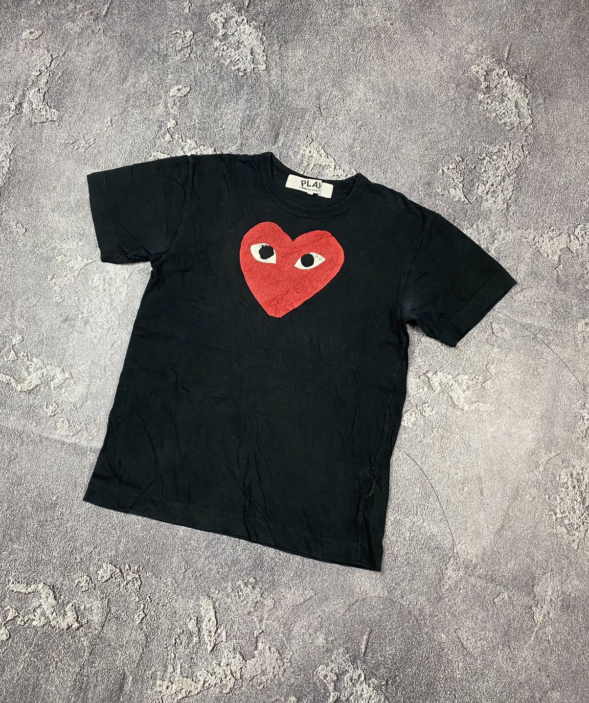 CDG by Comme des Garcons × Comme des Garcons × Comme des Garcons PLAY Comme Des Garçons Play Red Big Logo Heart T-shirt Size M / US 6-8 / IT 42-44 - 2 Thumbnail
