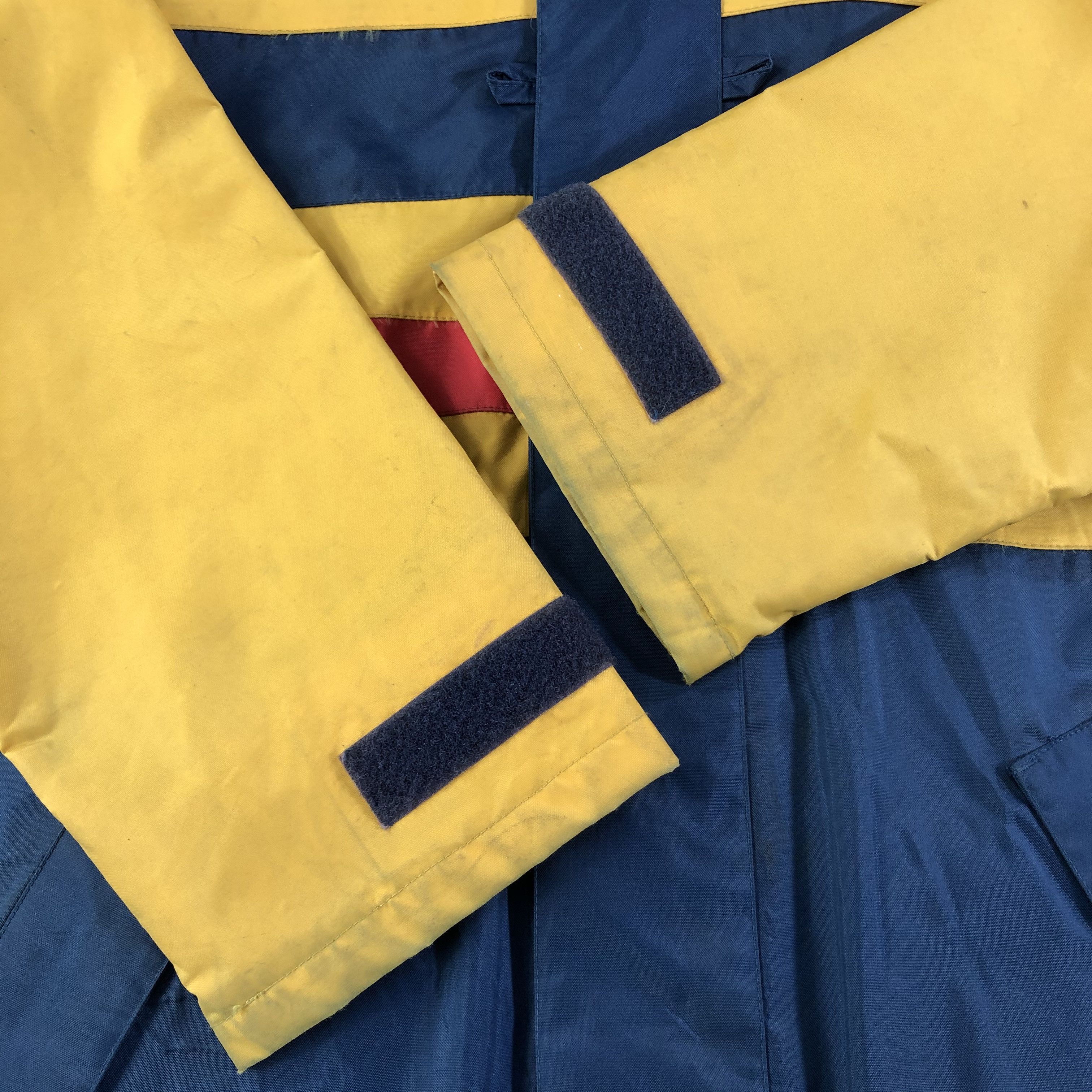 Helly Hansen Helly Hansen Full Zipper Windbreaker Jacket JC268 Size US L / EU 52-54 / 3 - 6 Thumbnail