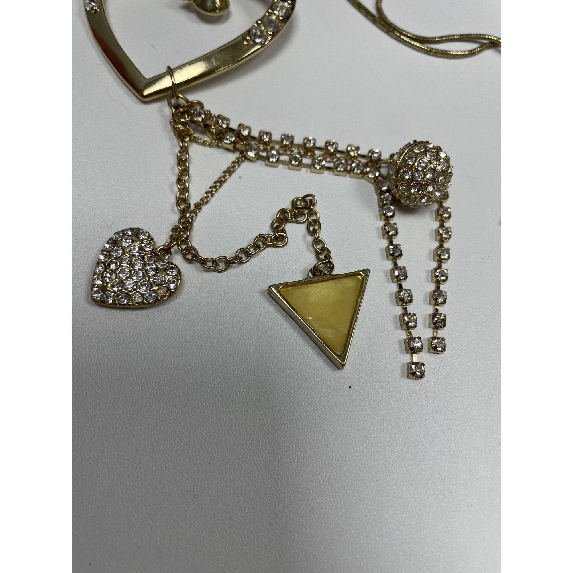 Guess Guess wms gold plated faux diamonds 20" charmed necklace SKU Size ONE SIZE - 6 Thumbnail