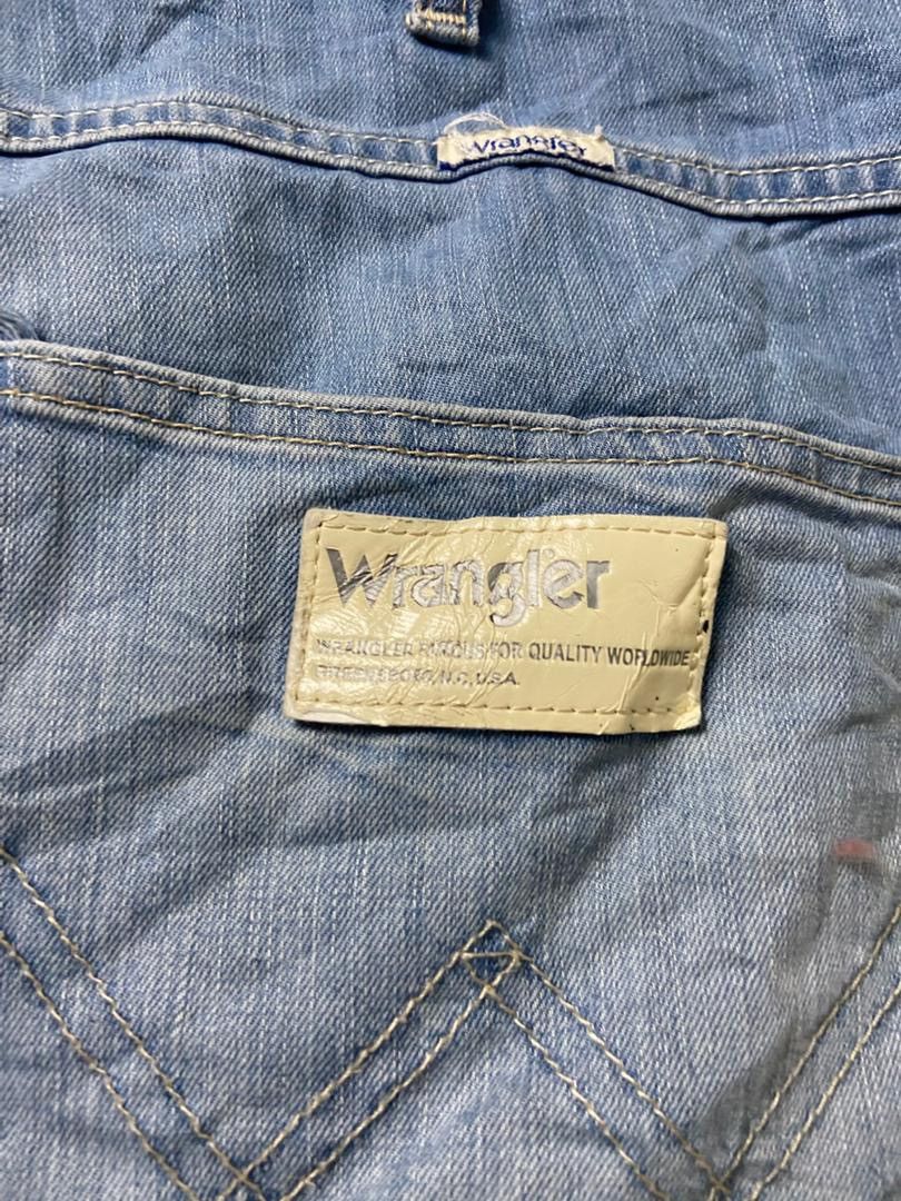 Wrangler Wrangler Men’s Denim Short (190) Size US 42 / EU 58 - 3 Thumbnail