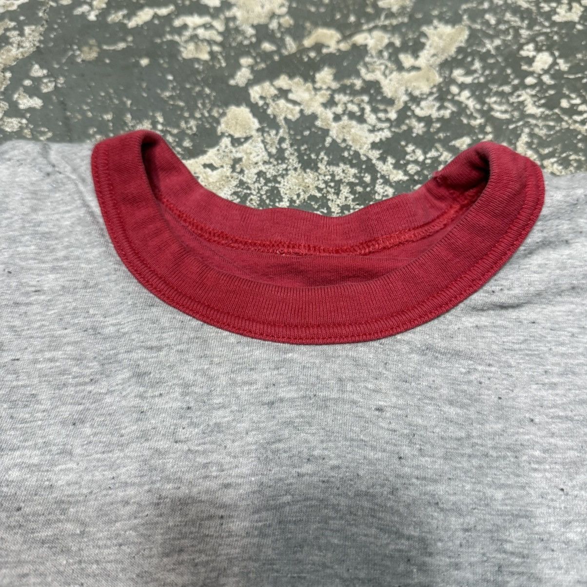 Champion Vintage Double Face 70s 80s Blank Grey/Pink Tshirt Size US S / EU 44-46 / 1 - 6 Thumbnail