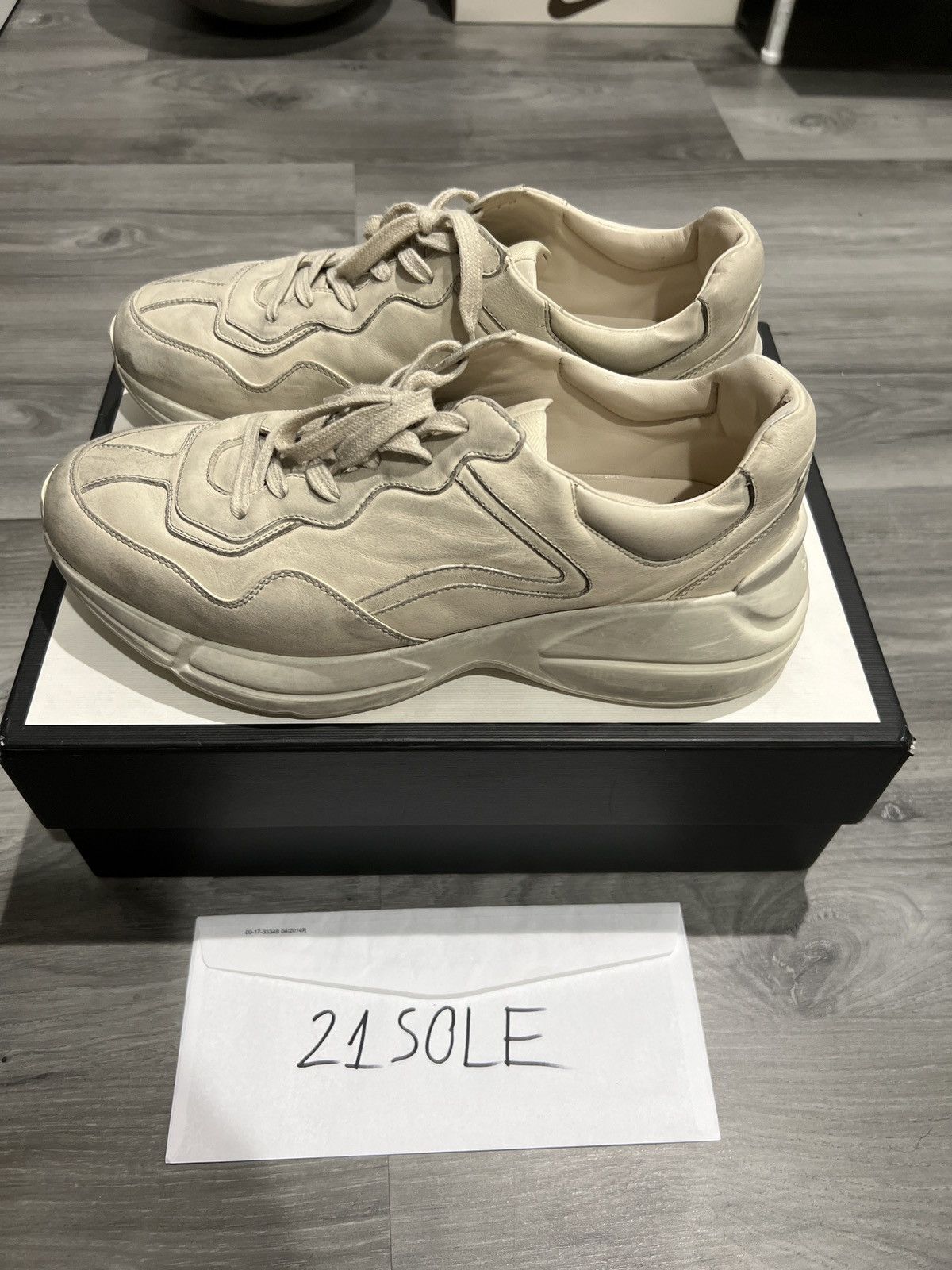 Gucci Gucci Rhyton Ivory size 10 Size US 10 / EU 43 - 1 Thumbnail