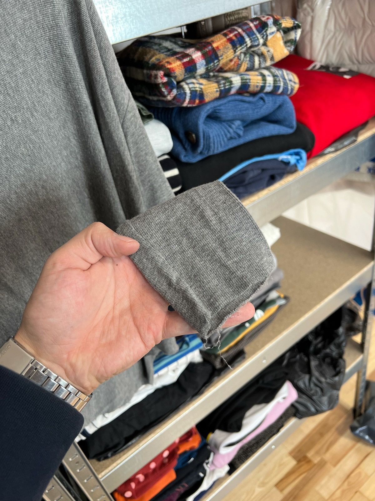 Transit × Transit Uomo Transit Par Such AvantGarde Back Button Cardigan Long Sleeve Size S / US 4 / IT 40 - 5 Thumbnail