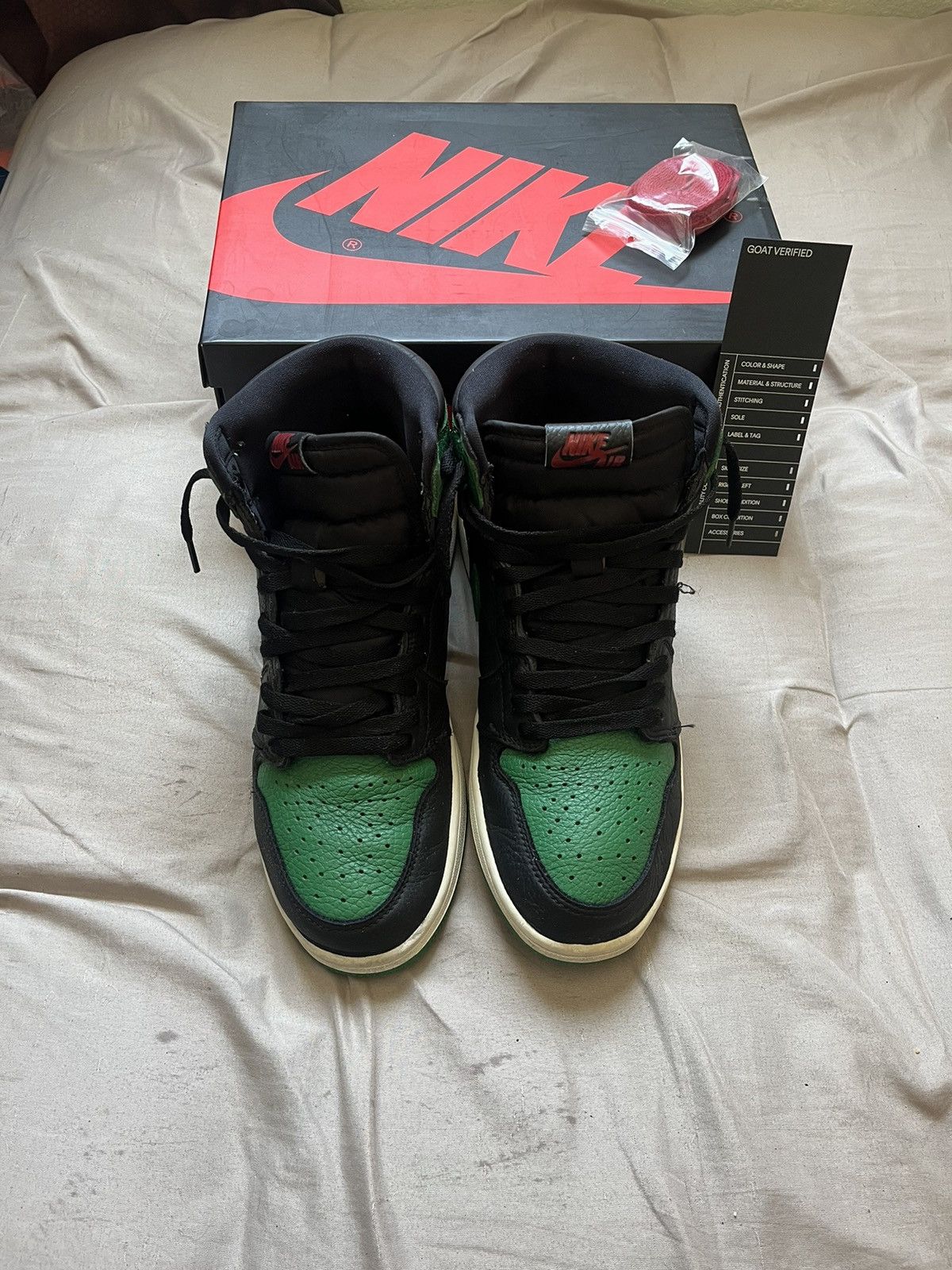 Jordan Brand × Nike Jordan 1s Pine Green 2.0 Size US 9.5 / EU 42-43 - 9 Thumbnail