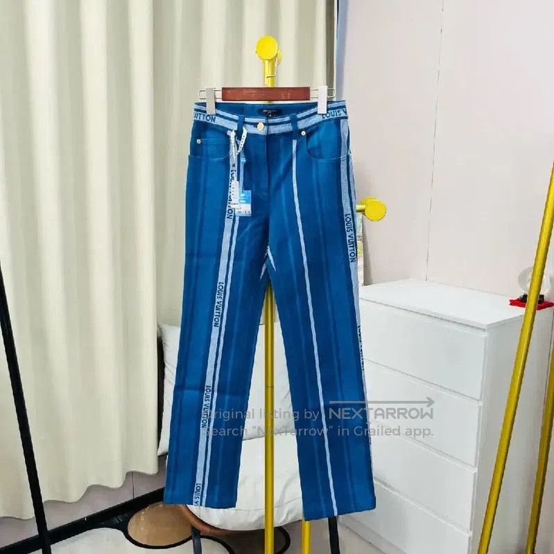 Louis Vuitton Louis Vuitton Blue Cotton Casual Pants . Size 30" / US 8 / IT 44 - 1 Thumbnail