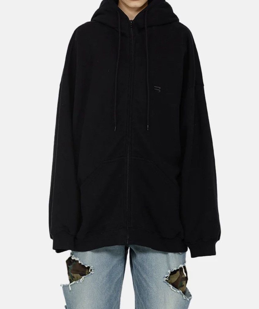 Balenciaga 🔥GRAIL🔥 Pillow Hoodie Size US L / EU 52-54 / 3 - 1 Thumbnail