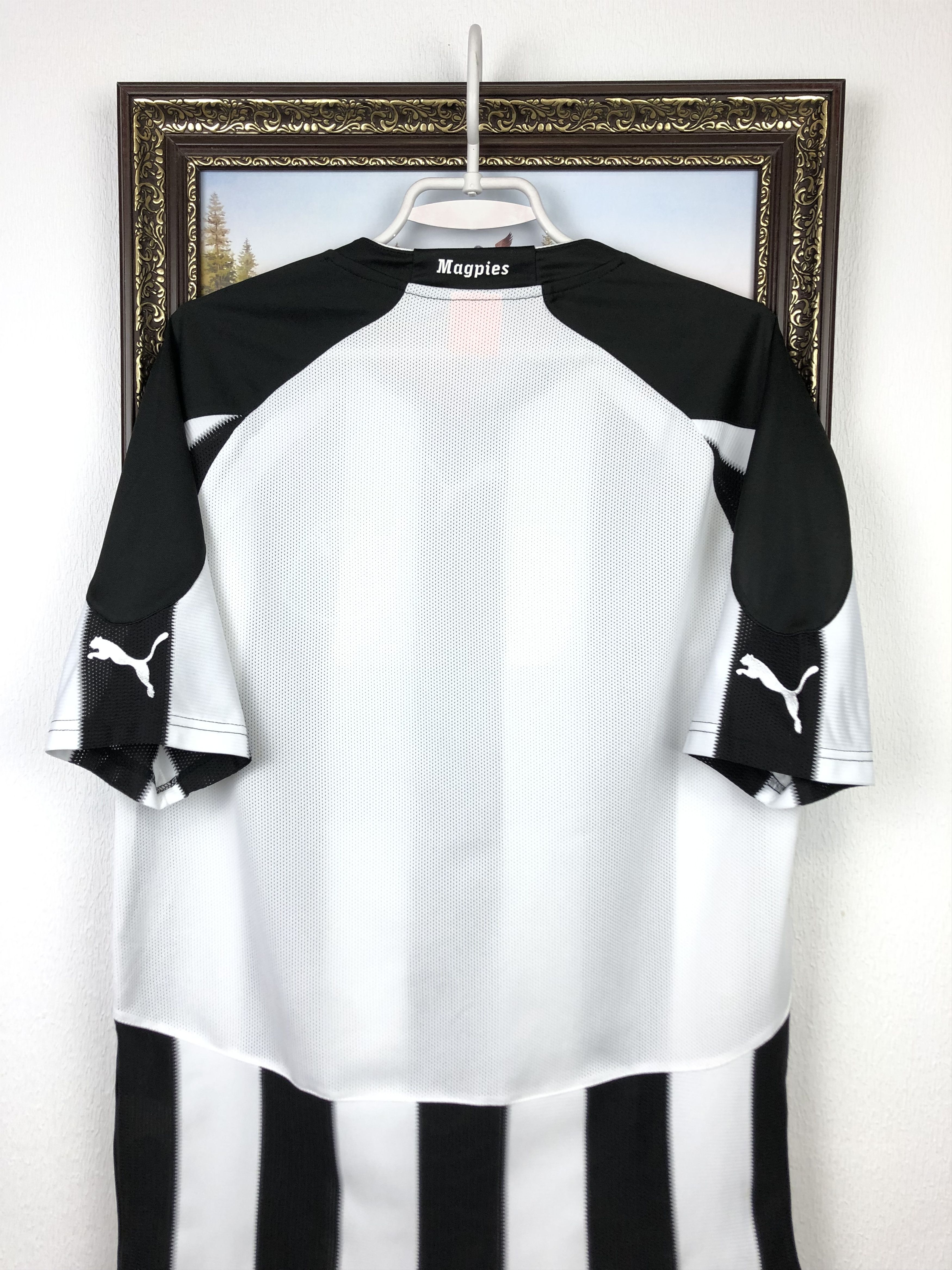 Puma Newcastle United football shirt 2010 Soccer Jersey Trikot Size US M / EU 48-50 / 2 - 10 Thumbnail