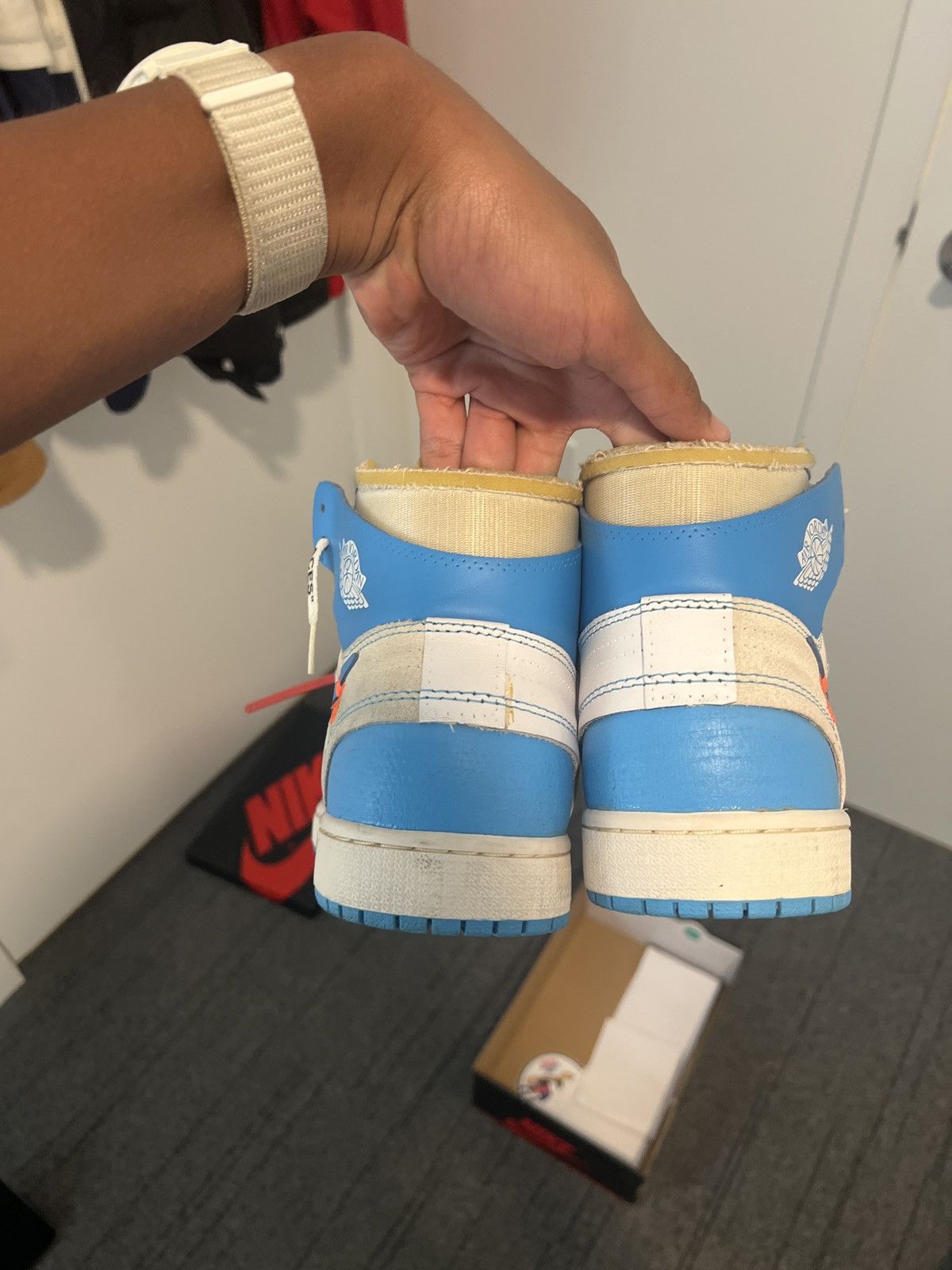 Jordan Brand × Nike × Off-White Air Jordan 1 x Off-White NRG UNC University Blue Size US 11.5 / EU 44-45 - 11 Thumbnail