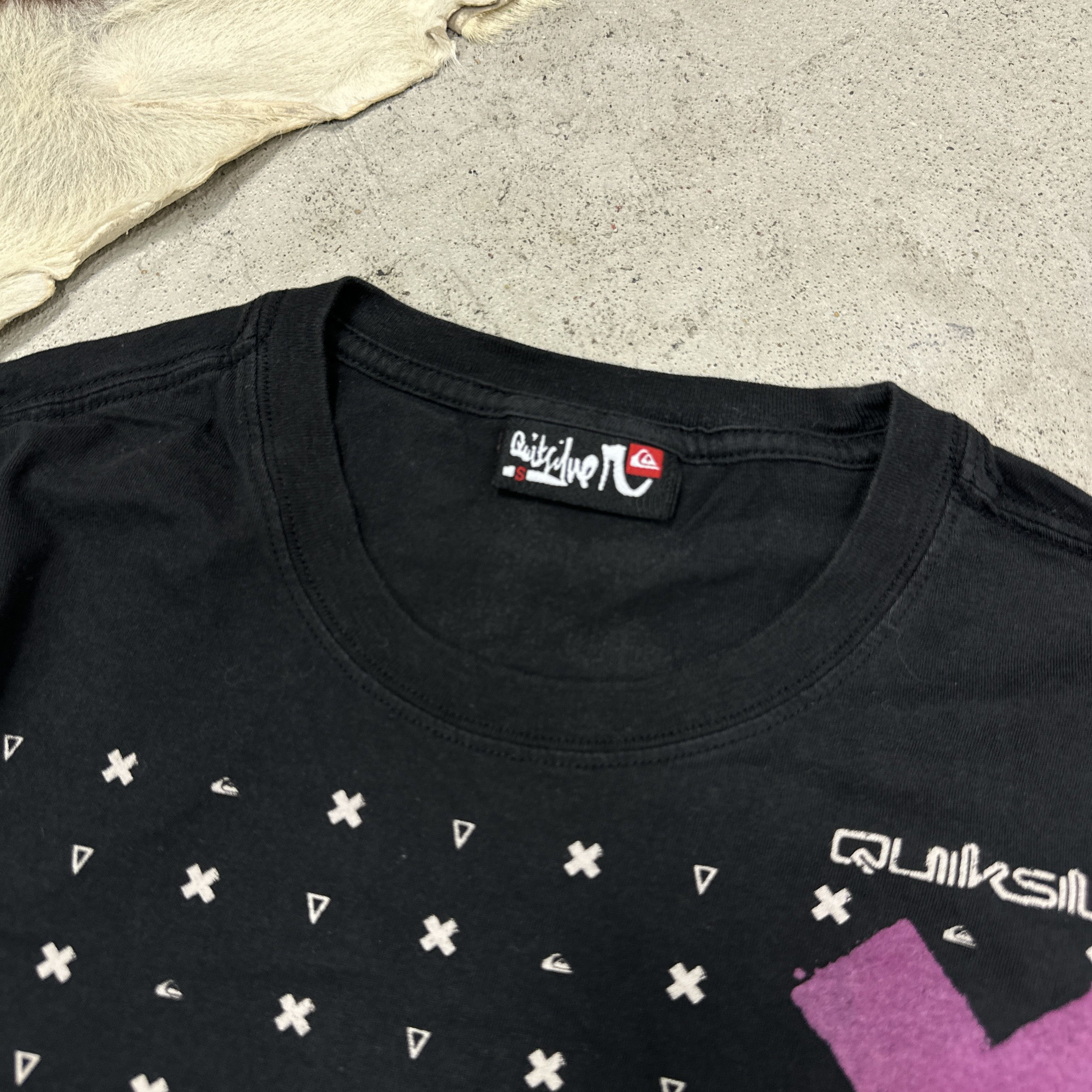 Quiksilver Vintage Casual Streetwear Quiksilver T-shirt Y2K Size US S / EU 44-46 / 1 - 3 Thumbnail