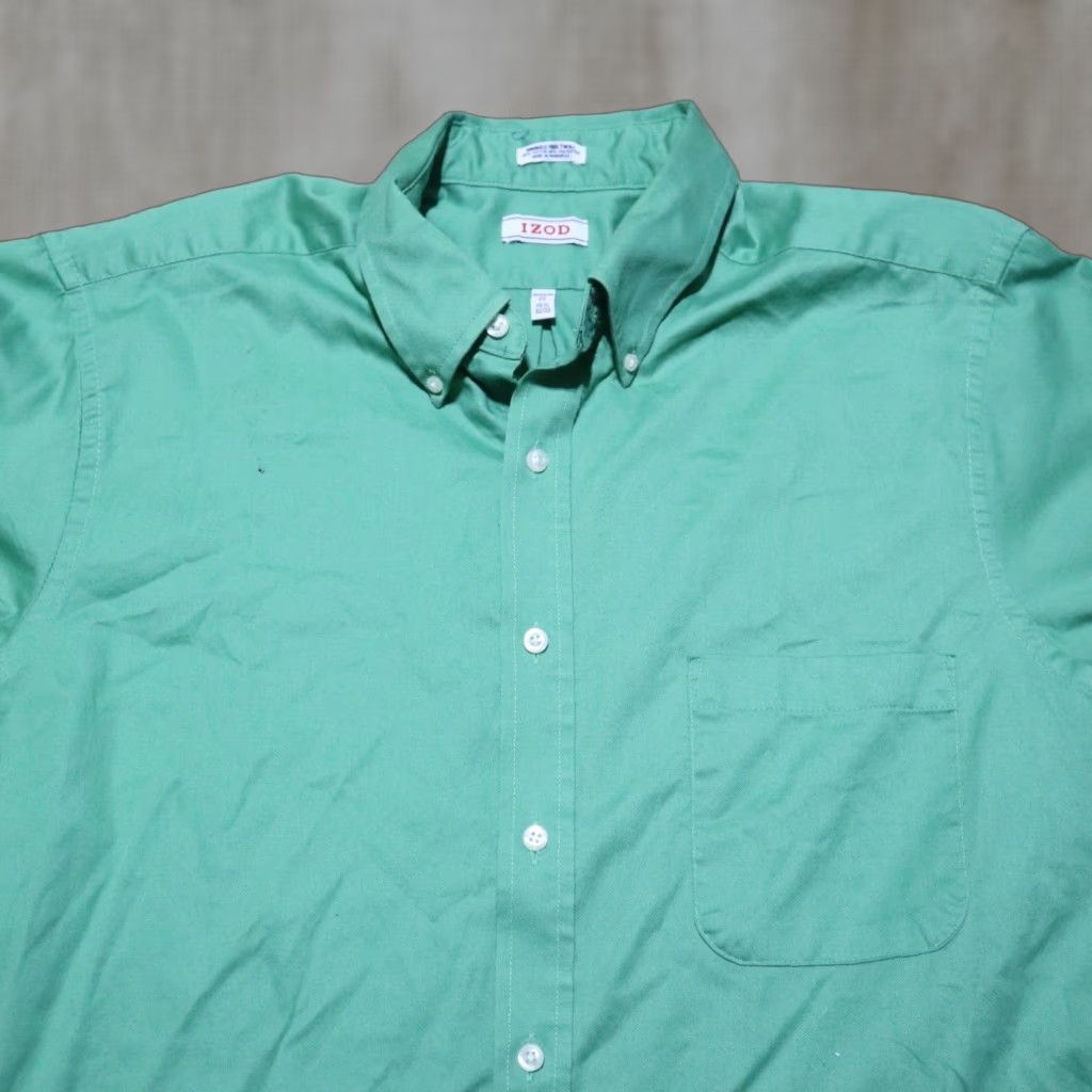 Izod IZOD Shirt Men 16.5 32/33 Solid Green Classic Fit Long Sleeve Button-Up Collared Shirt Mens Size US L / EU 52-54 / 3 - 1 Thumbnail