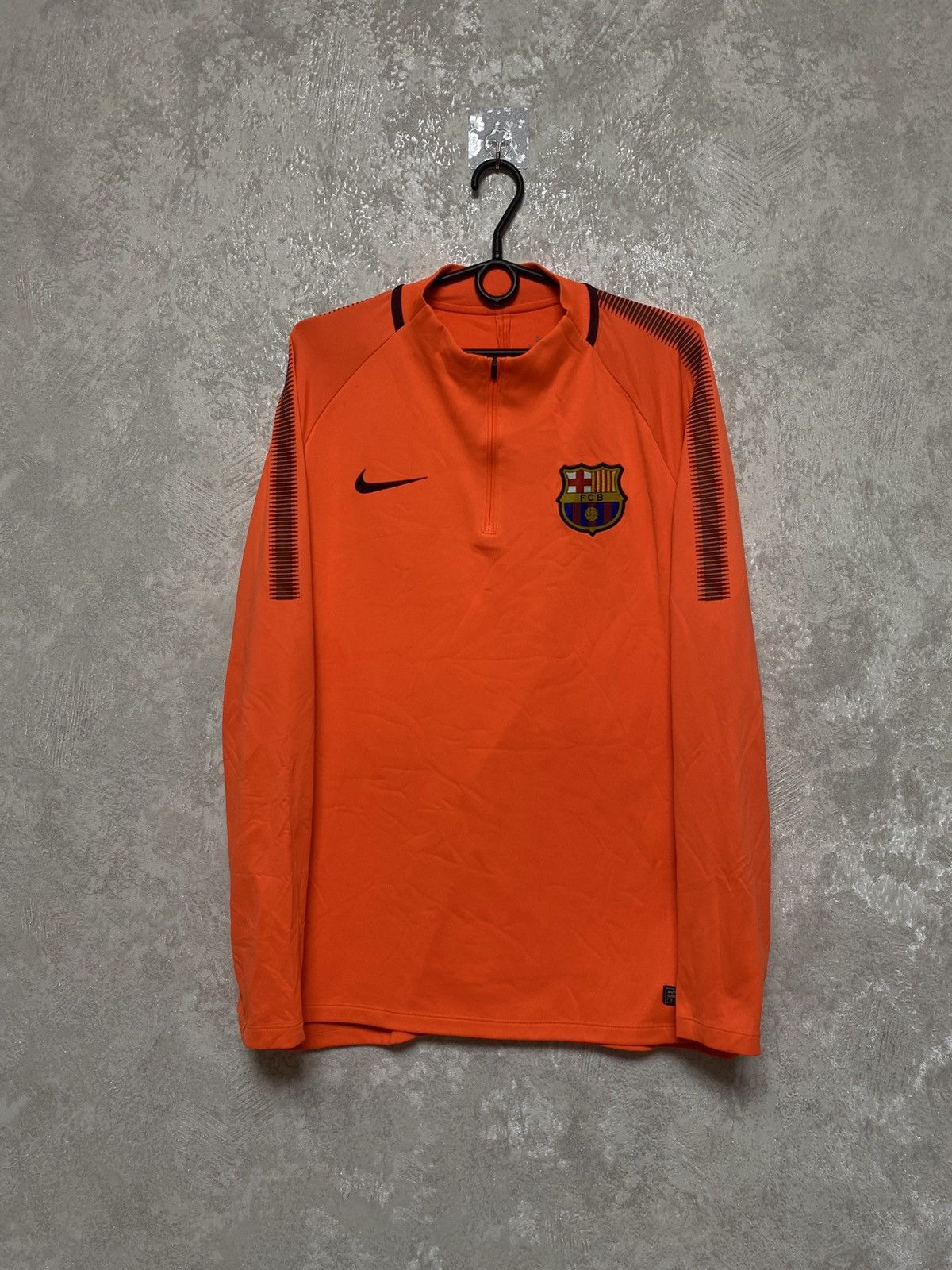 Nike Nike Barcelona FC soccer jersey long sleeve Size US L / EU 52-54 / 3 - 1 Thumbnail