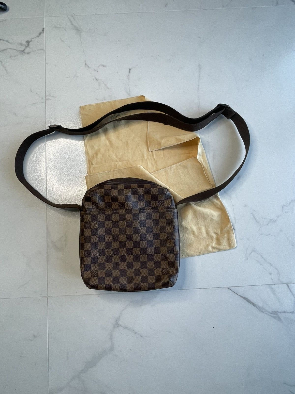 Louis Vuitton louis vuitton bag Size ONE SIZE - 1 Thumbnail