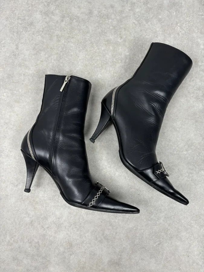 Dior FW2004 Dior Pointy D Black Leather Buckle Ankle Boots Heels by Galliano Size US 8.5 / IT 38.5 - 9 Thumbnail