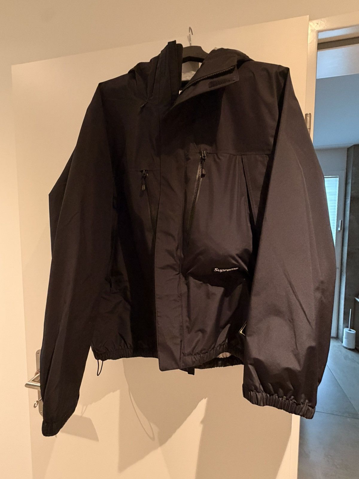 Supreme Supreme Gore-Tex Jacket Black (Waterproof Shell) Size US L / EU 52-54 / 3 - 1 Thumbnail