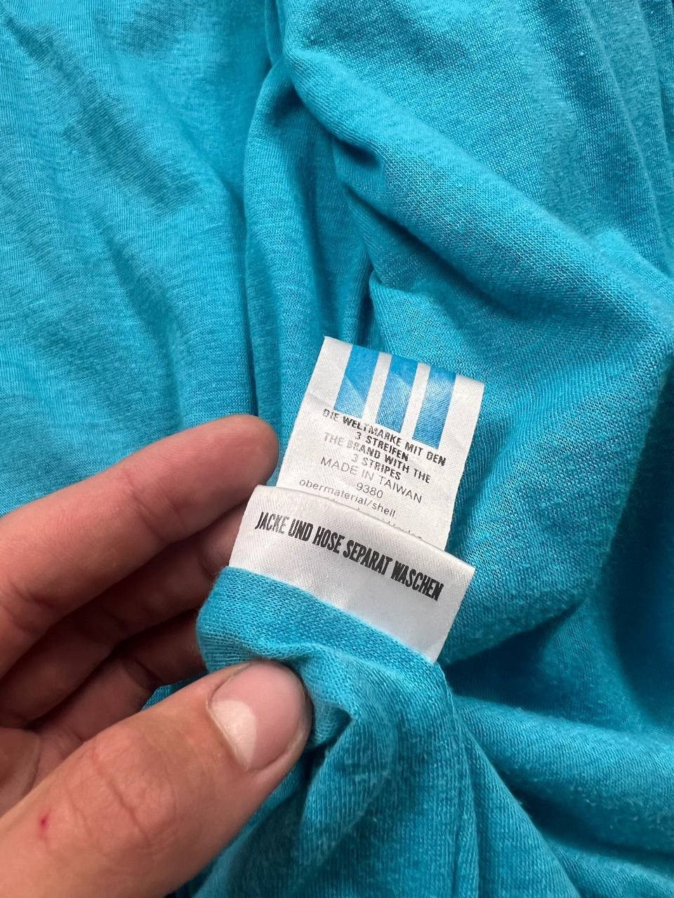 Adidas Vintage Adidas Track Jacket Windbreaker Y2K Size US L / EU 52-54 / 3 - 17 Thumbnail